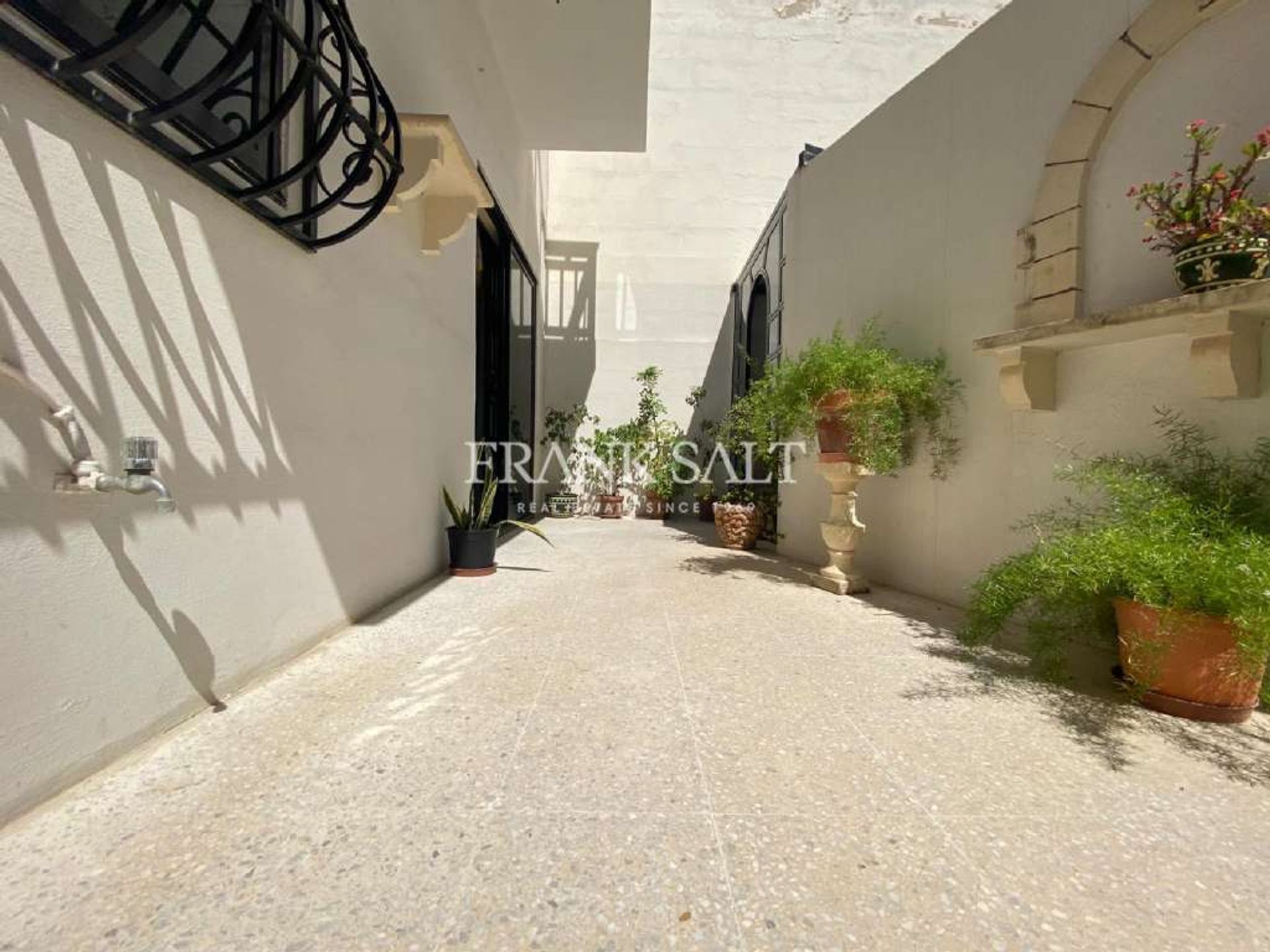 Talo sisään Tal-Mejda, Swieqi 11385511