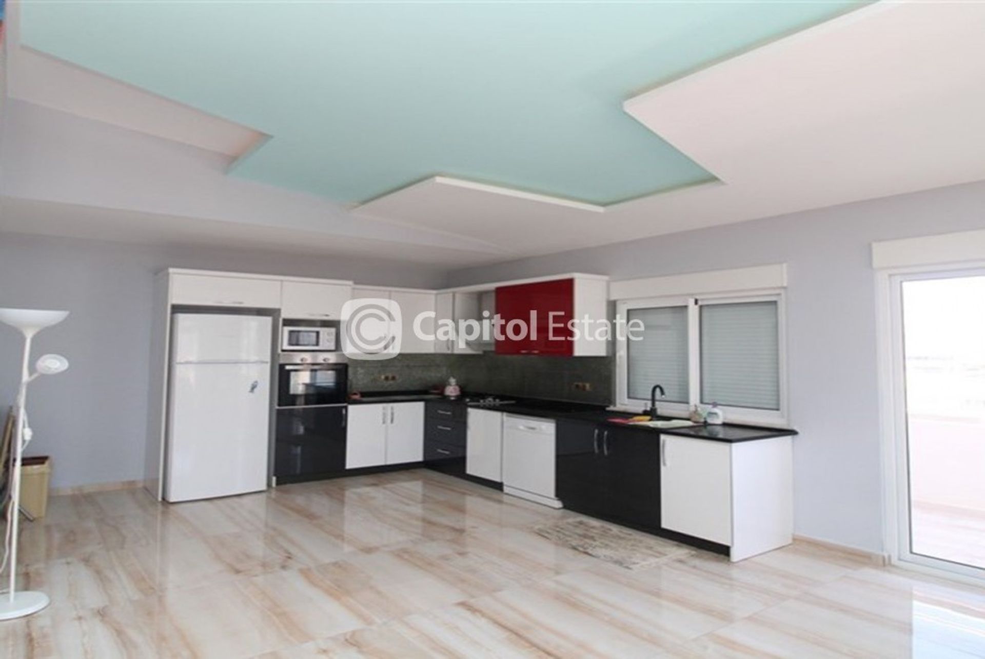 Condominio nel Mahmutlar, Antalya 11387137