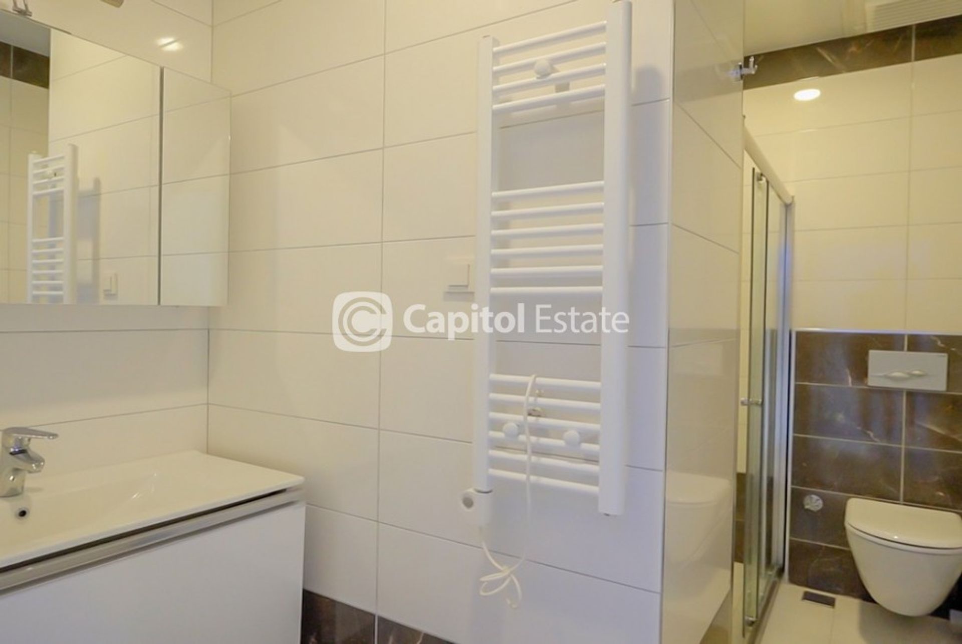 Condominium dans Avsallar, Antalya 11389599