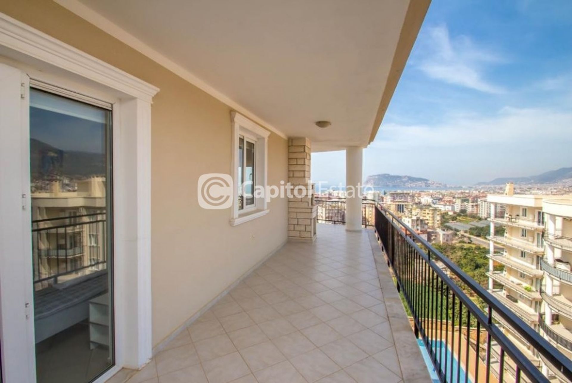 Condominium dans , Antalya 11389606