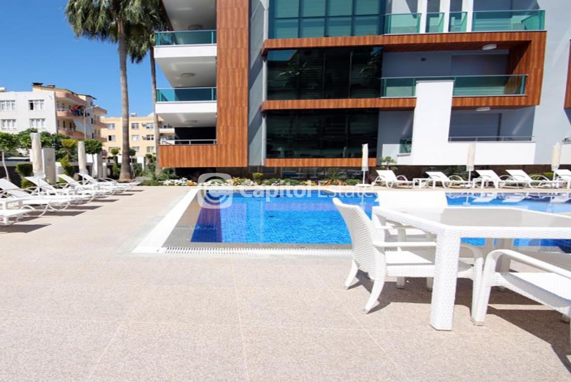 Condominio en Oba, Antalya 11389611