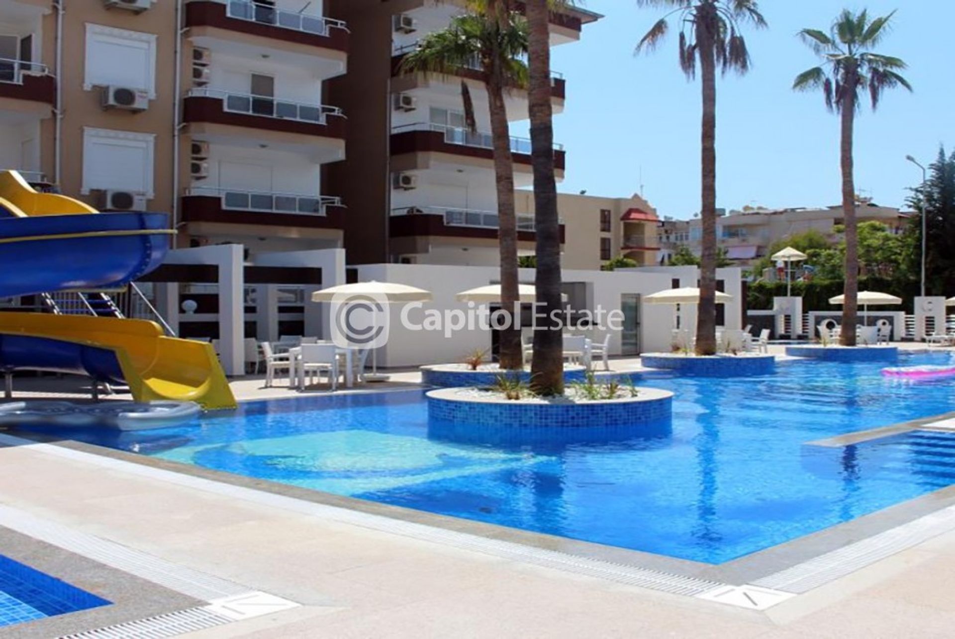 Condominio en Oba, Antalya 11389611