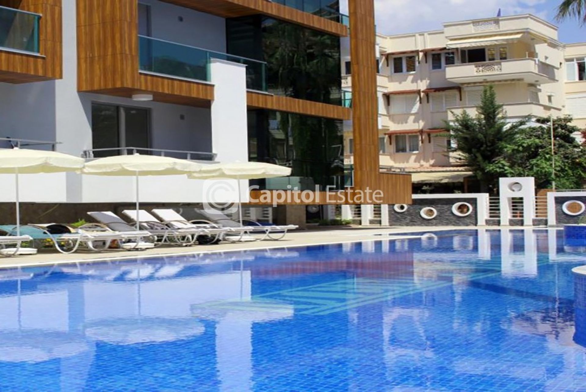 Condominio en Oba, Antalya 11389611