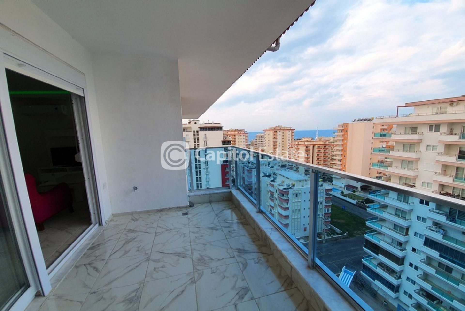 Condominio en Mahmutlar, Antalya 11389616