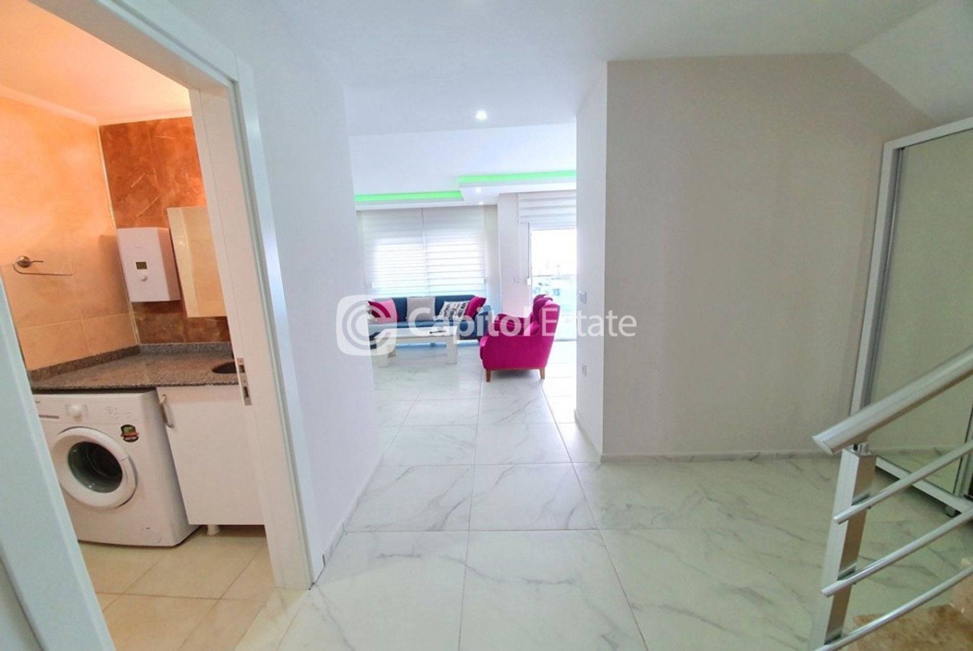 Condominio en Mahmutlar, Antalya 11389616