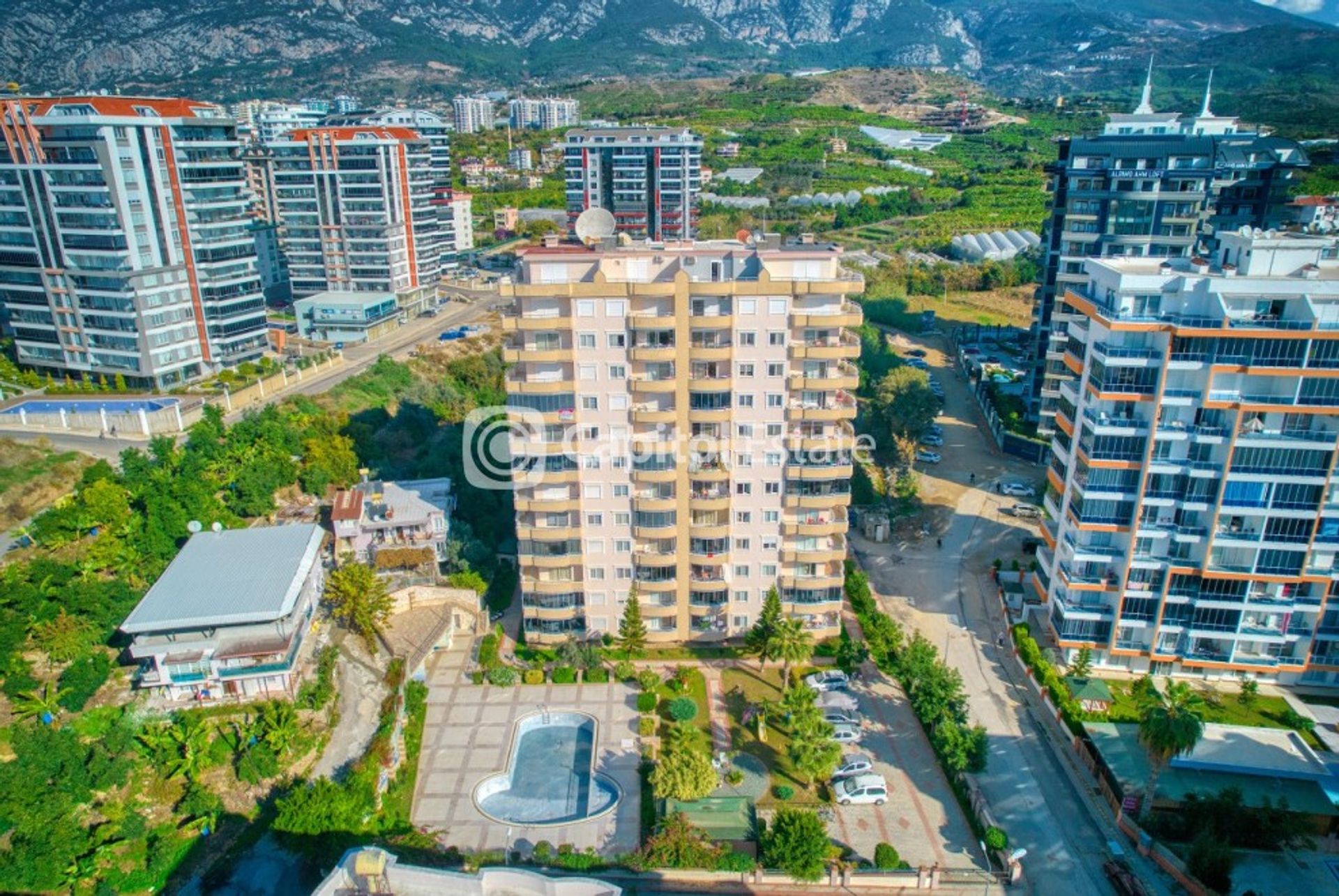 Condominium dans Mahmutlar, Antalya 11389678