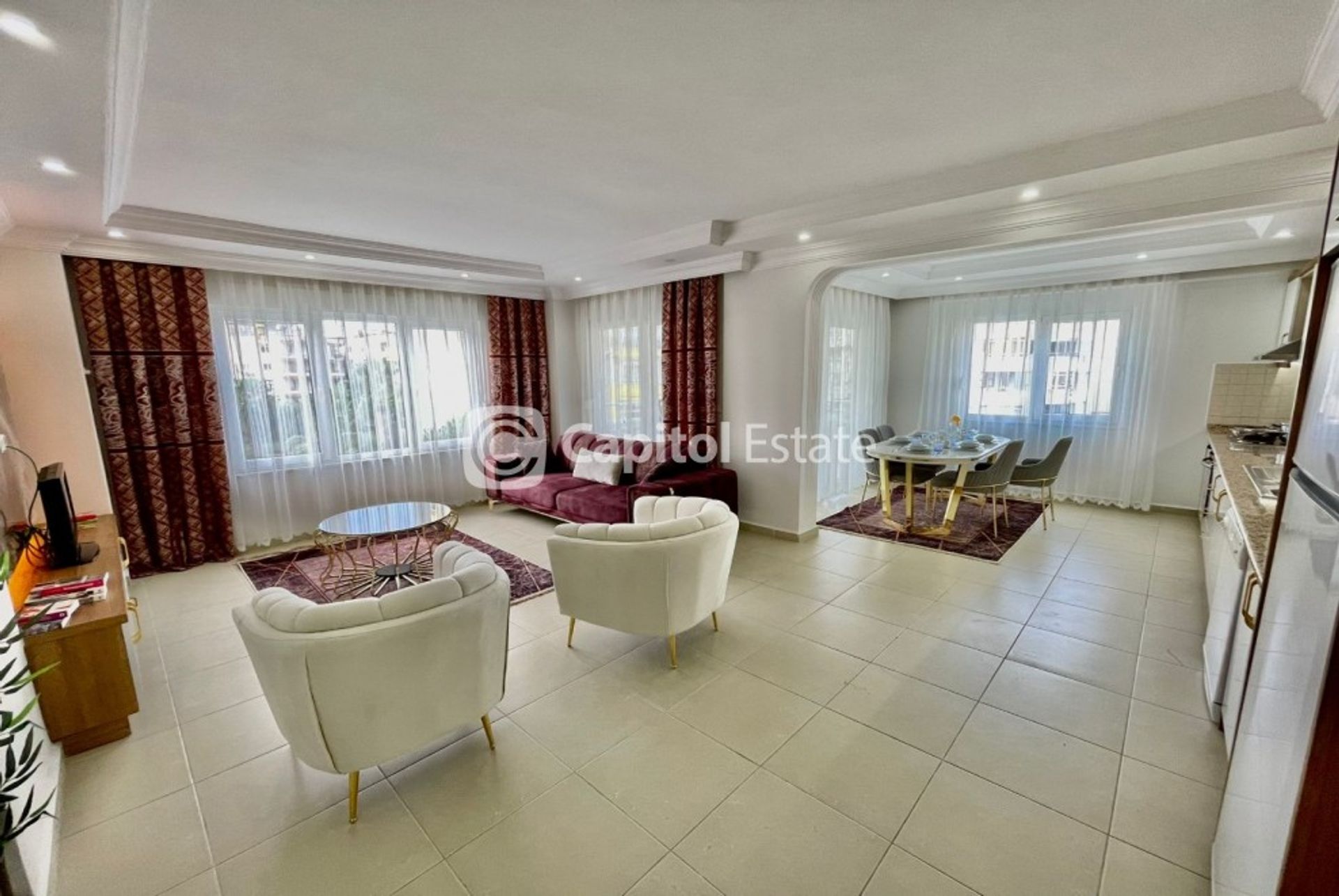 Condominio en Oba, Antalya 11389688