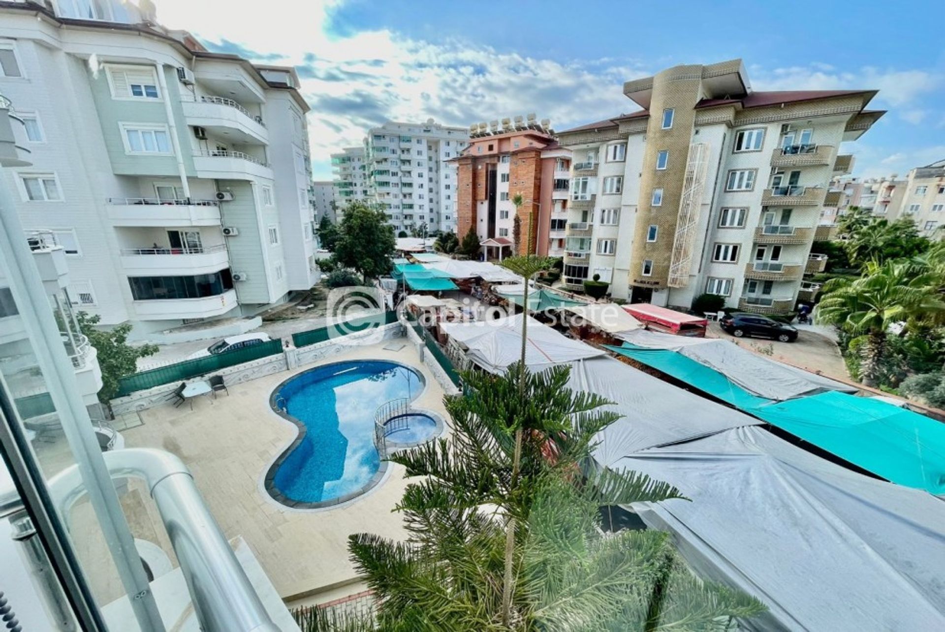 Condominio en Oba, Antalya 11389688