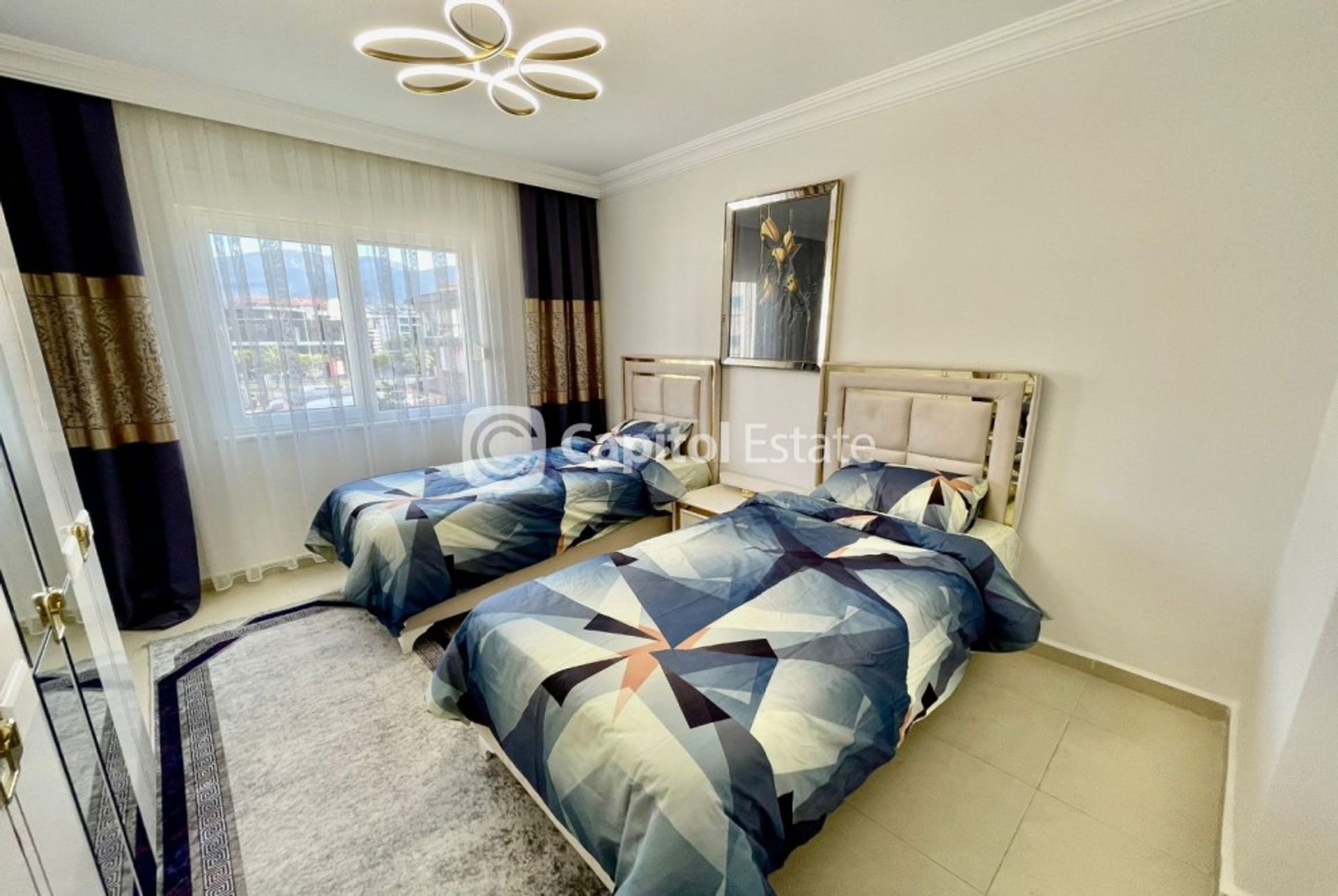 Condominio en Oba, Antalya 11389688