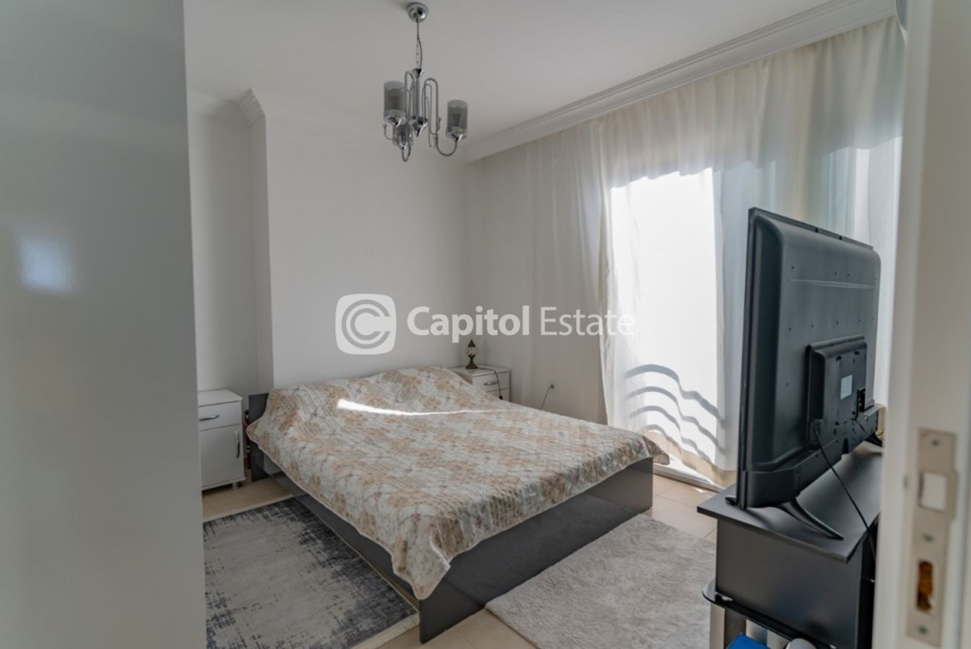 Condominio en Mahmutlar, Antalya 11389805