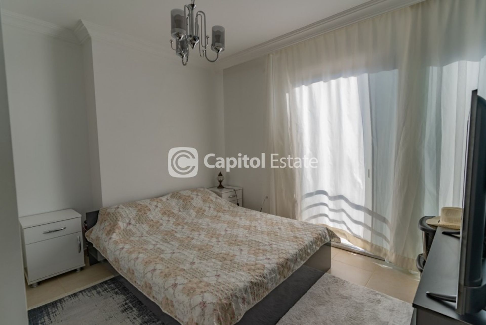 Condominio en Mahmutlar, Antalya 11389805