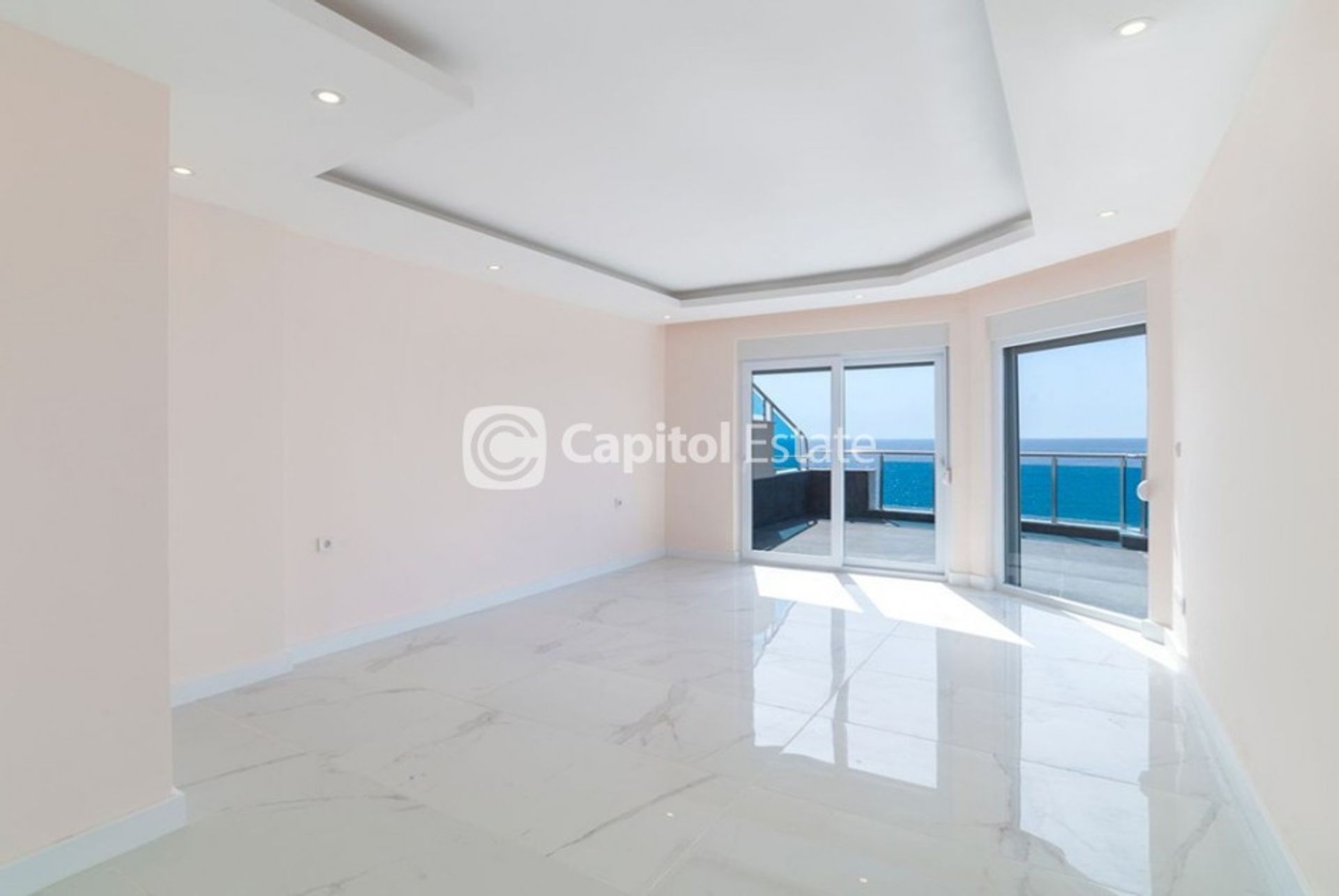 Condominium dans Mahmutlar, Antalya 11389951