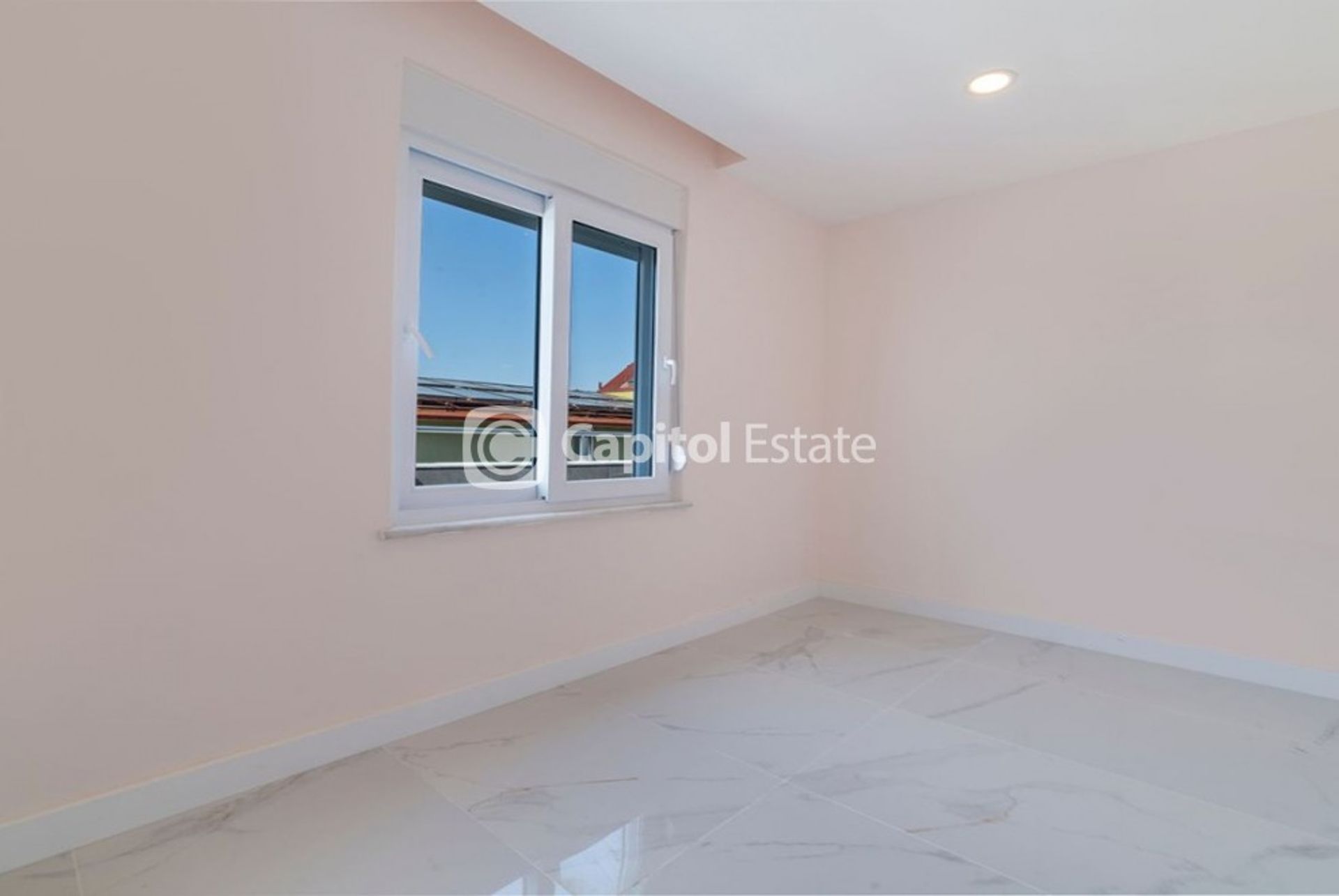 Condominium dans Mahmutlar, Antalya 11389951