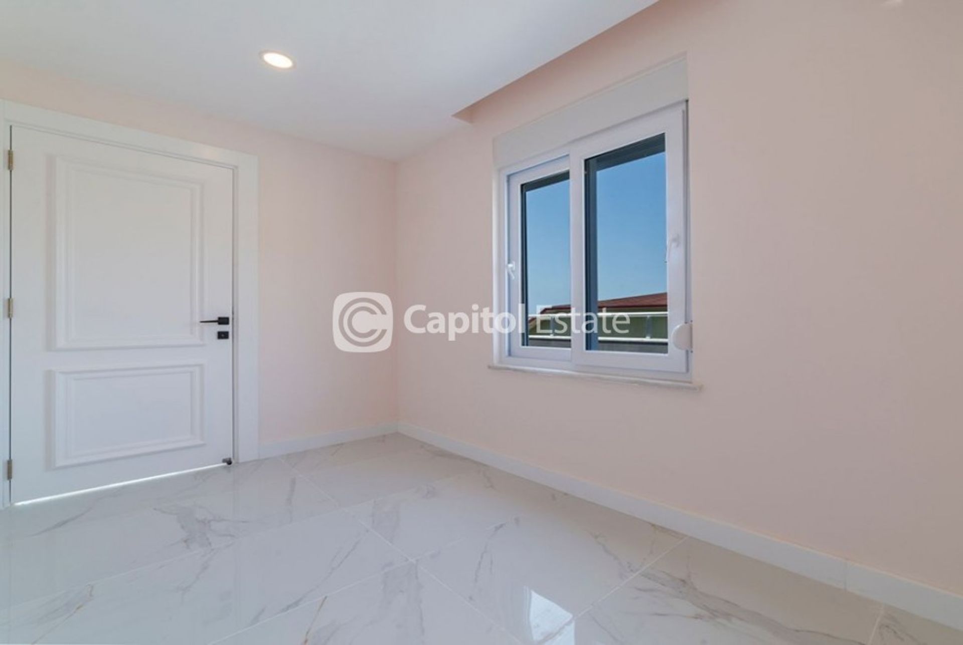 Condominium dans Mahmutlar, Antalya 11389951