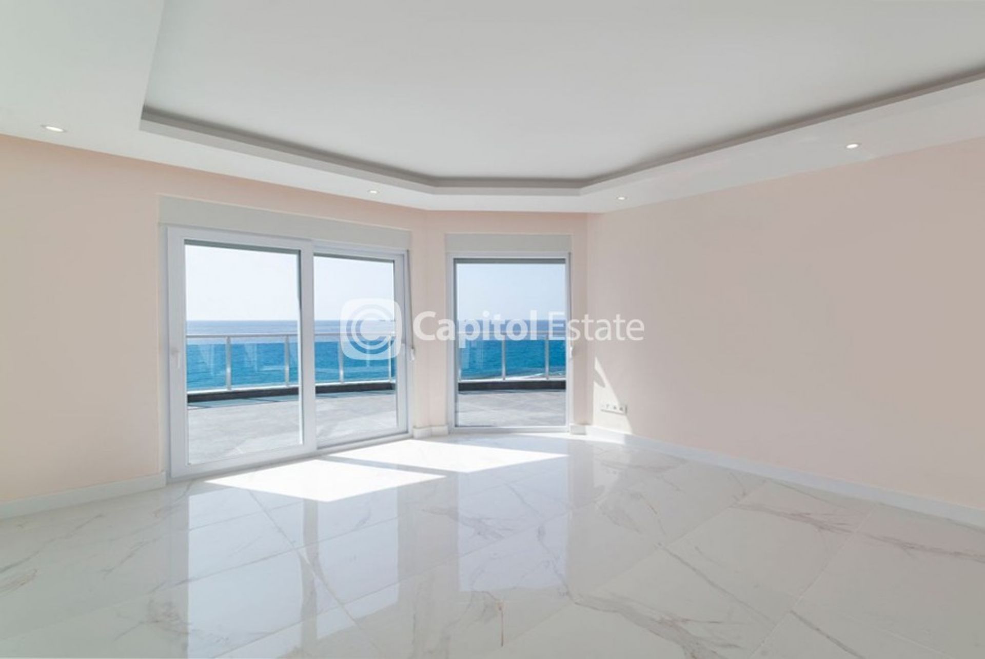 Condominium dans Mahmutlar, Antalya 11389951