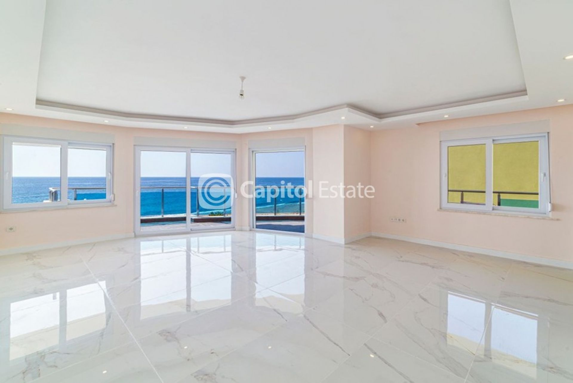 Condominium dans Mahmutlar, Antalya 11389951