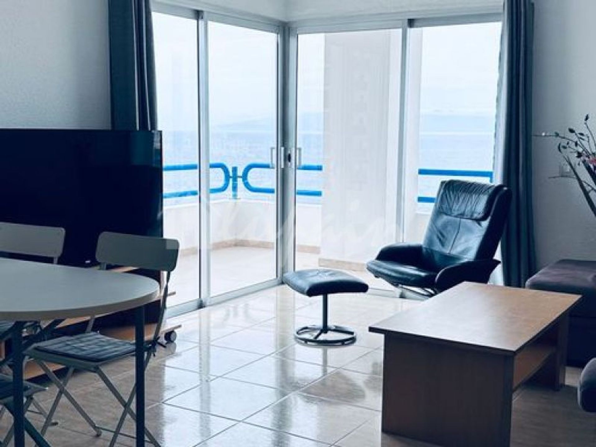 Condominio en Adeje, Canarias 11390665