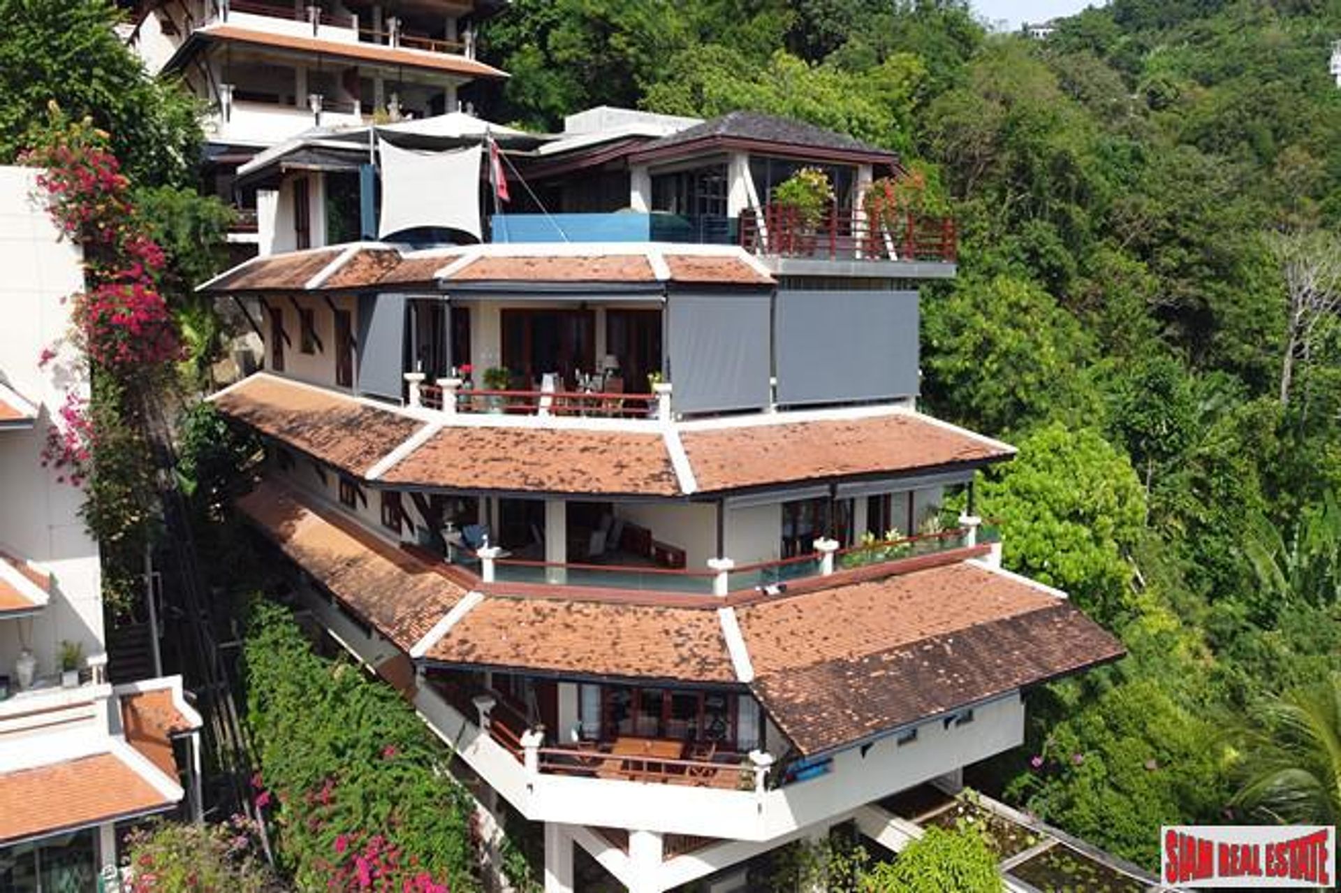 Condominio nel Divieto Kata, Phuket 11391195