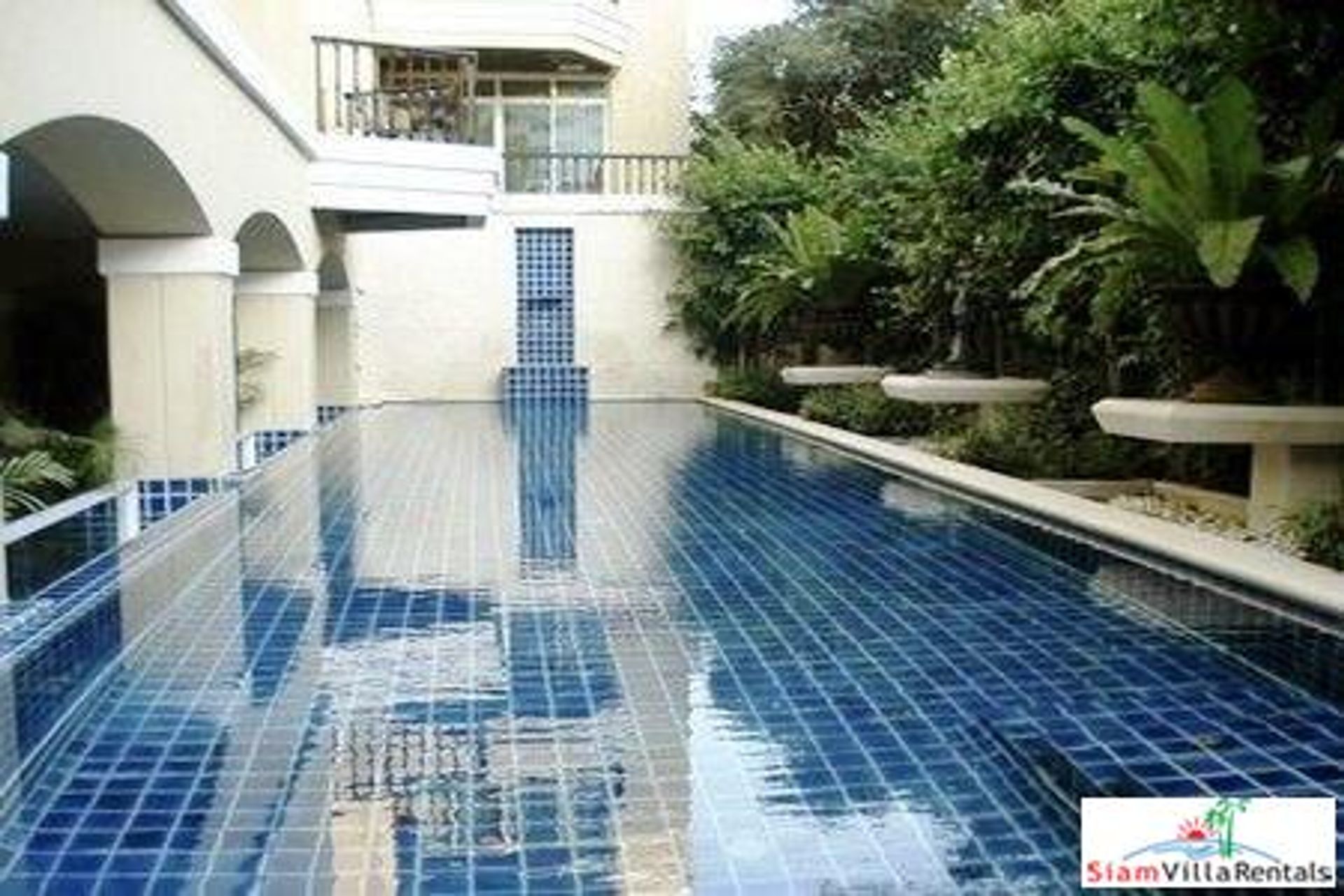 Condominio en Khlong Toei, Krung Thep Maha Nakhon 11391239