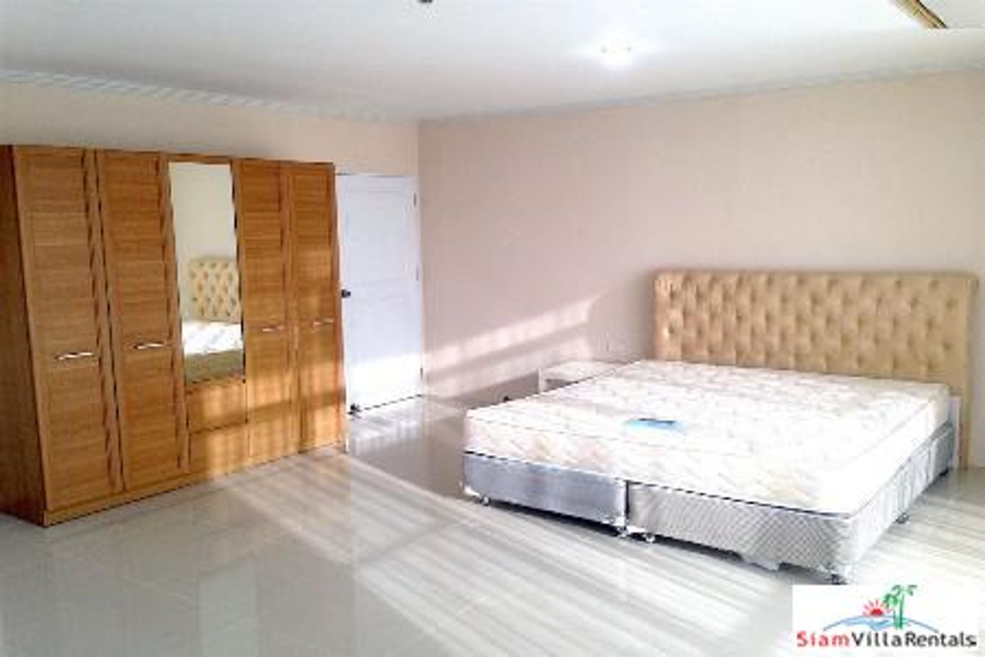 Condominium in , Krung Thep Maha Nakhon 11391241