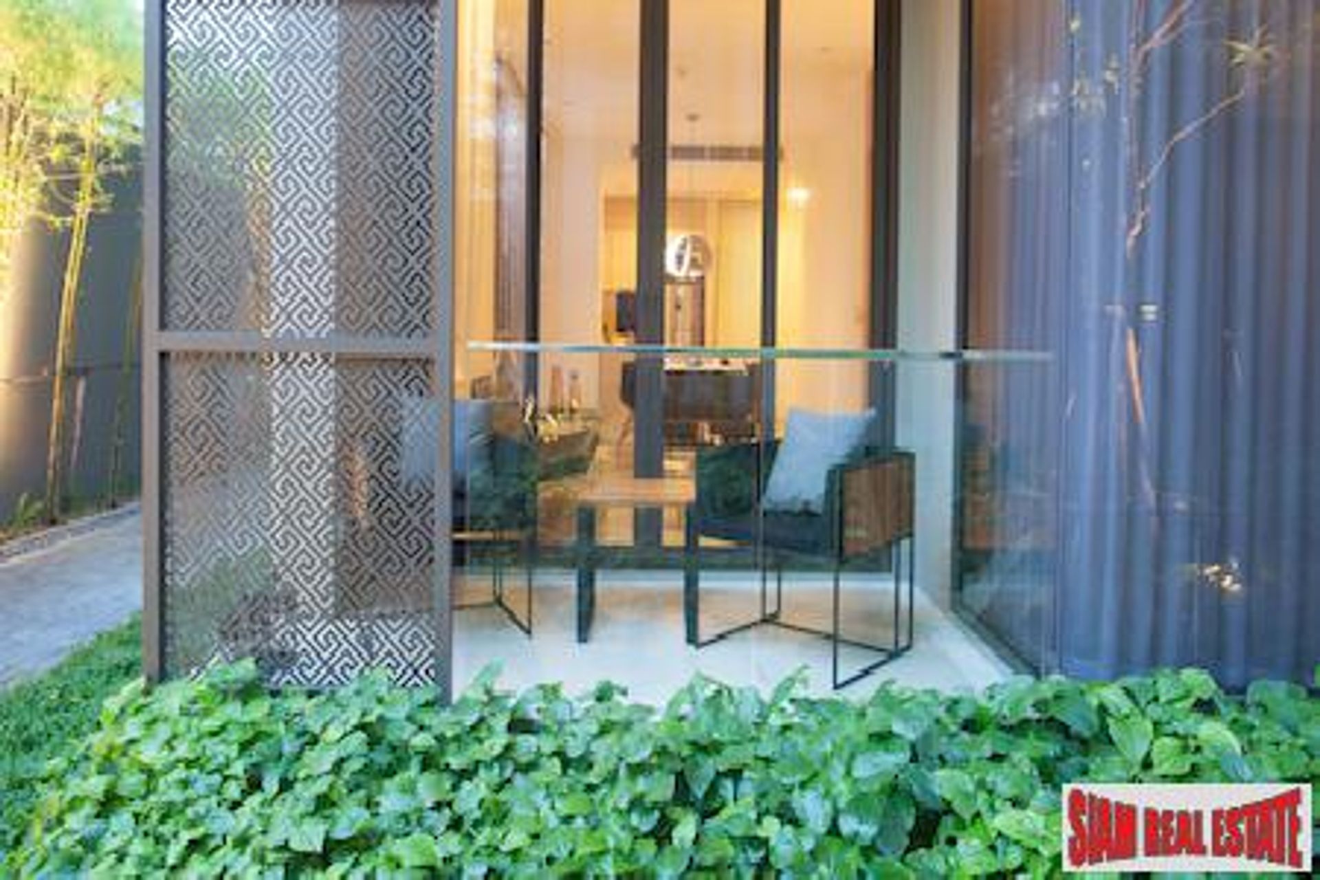 Condominium in Ban Mai Khao, Phuket 11391357