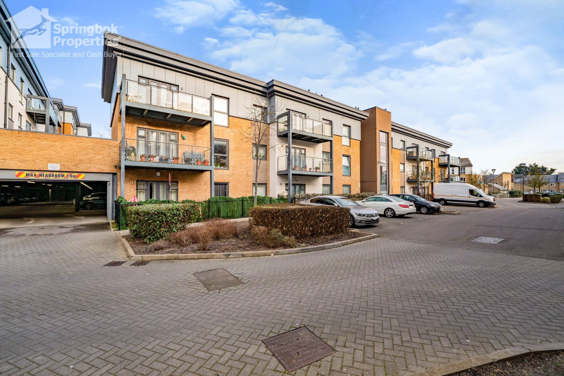 Condominium in West Drayton, Hillingdon 11391502