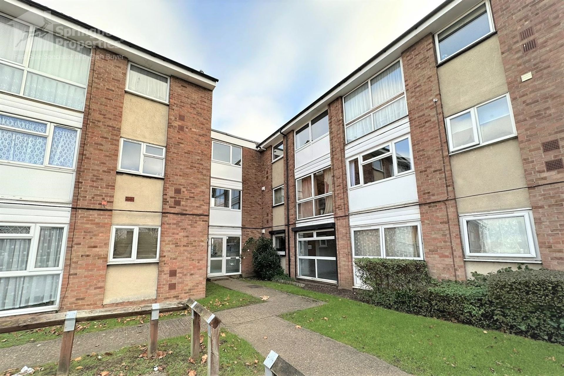 Condominium in East Tilbury, Thurrock 11391847