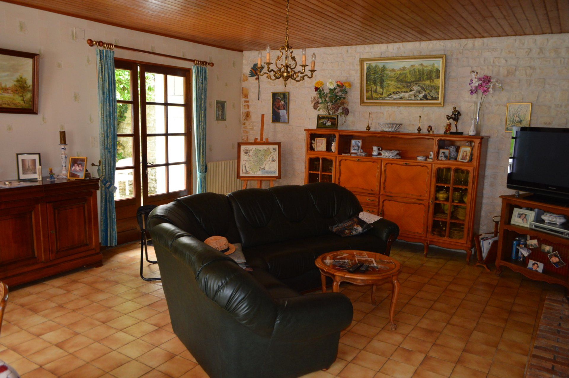 casa en Ruffec, Nouvelle-Aquitaine 11392447