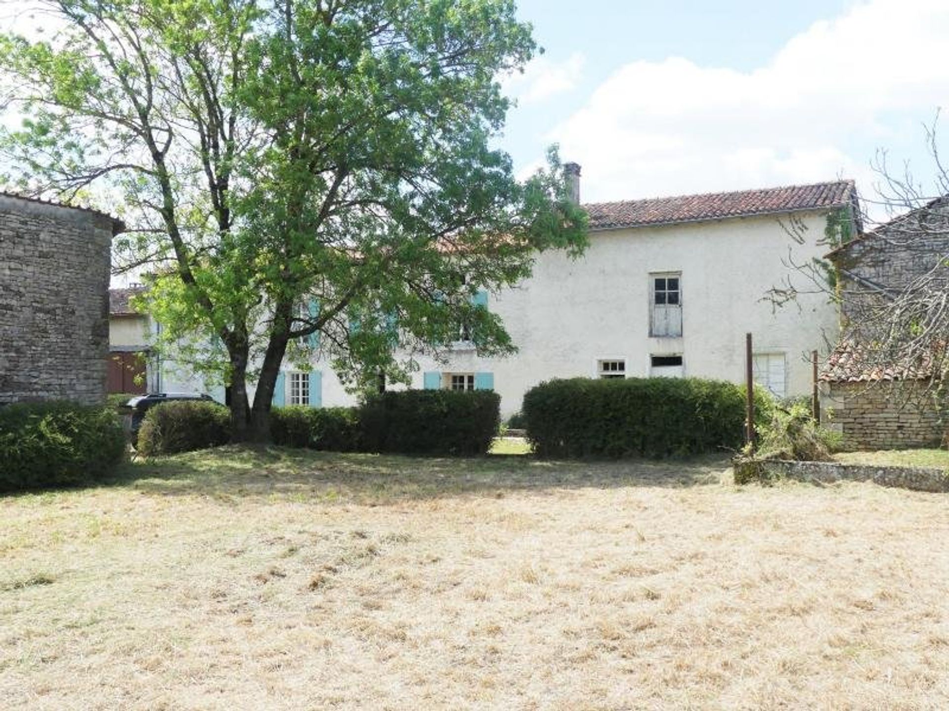 Huis in Villefagnan, Nouvelle-Aquitaine 11392521