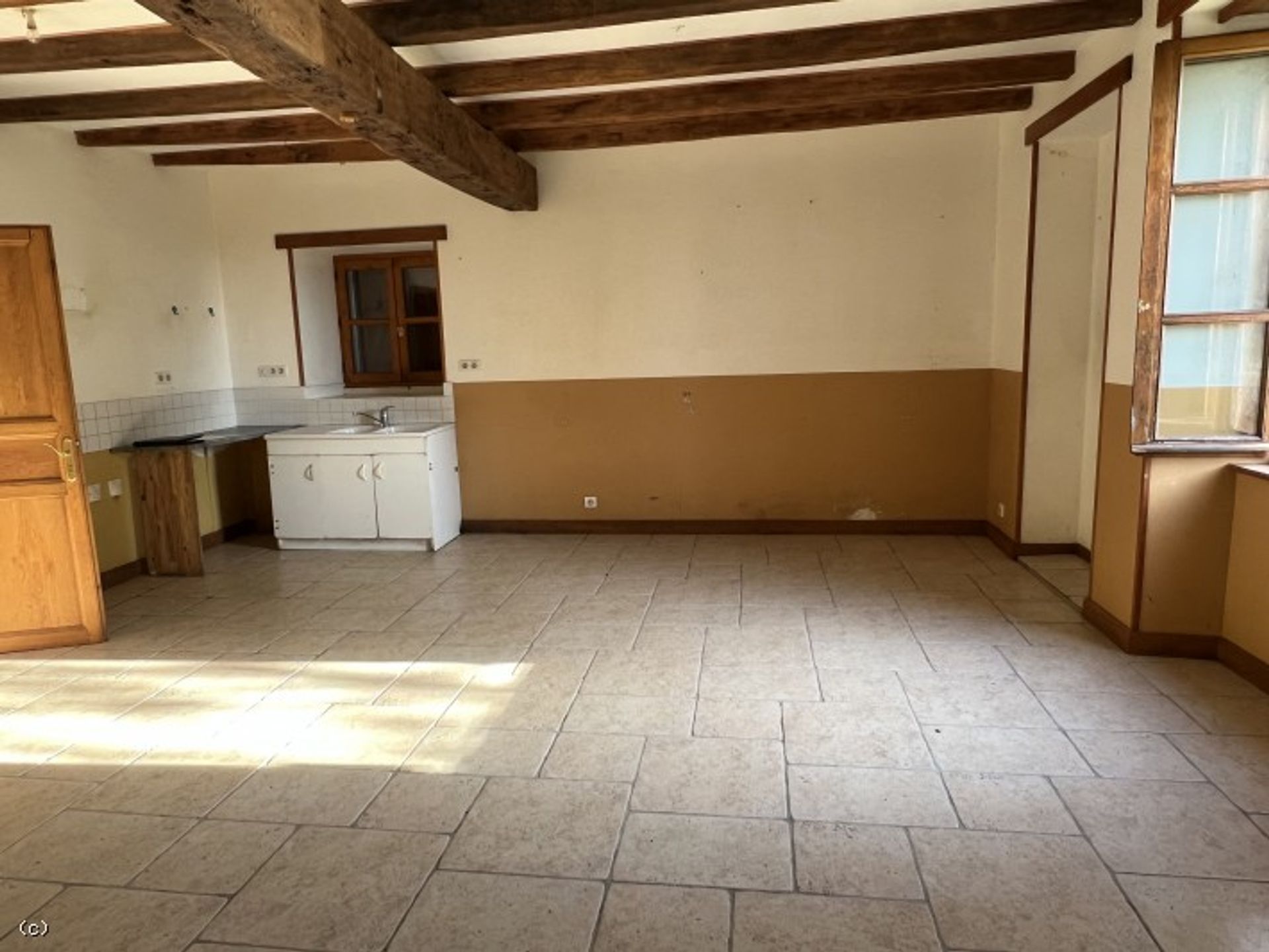 Huis in Lizant, Nouvelle-Aquitaine 11393362