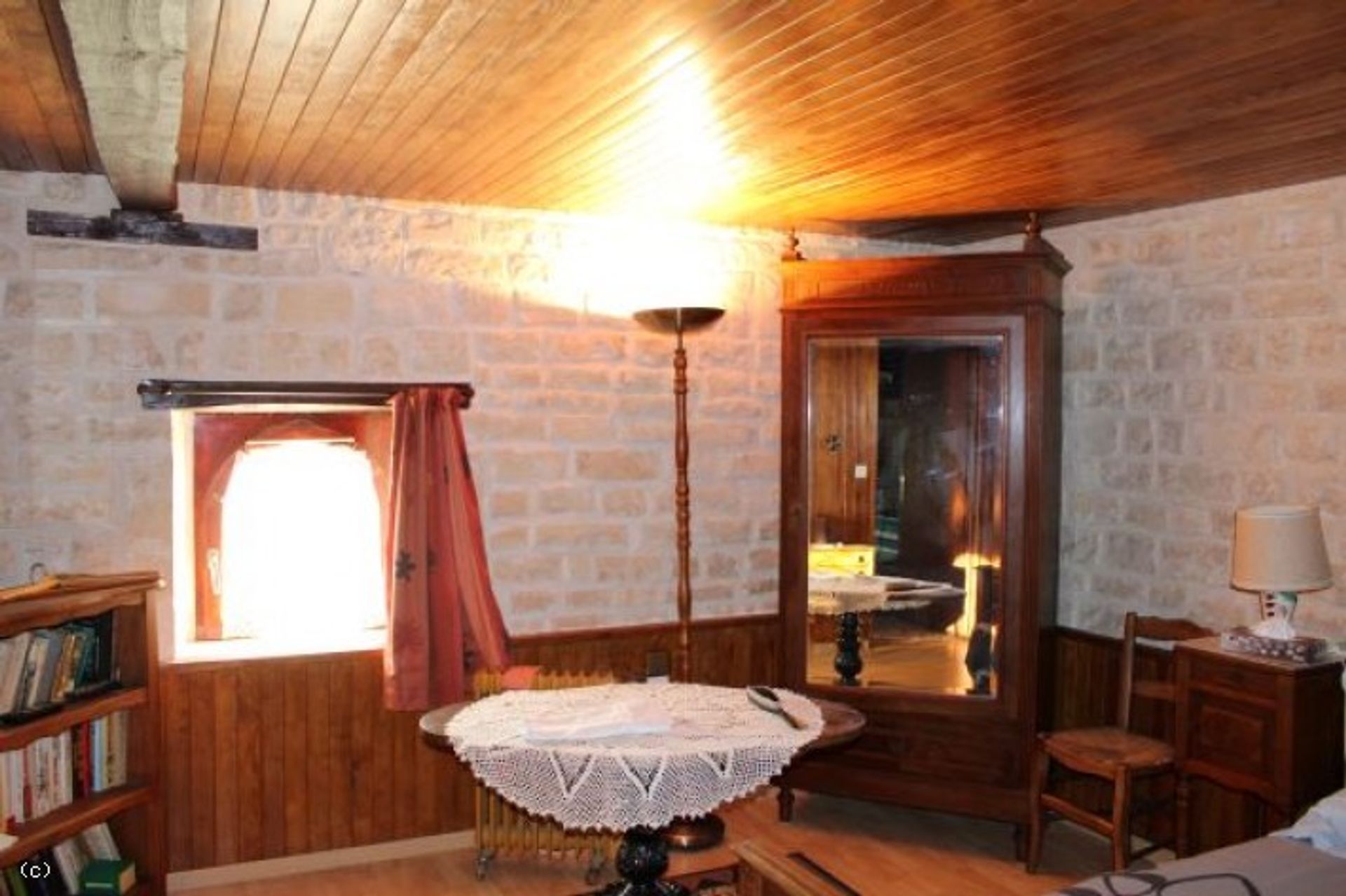 casa en Aunac-sur-Charente, Nouvelle-Aquitaine 11393377