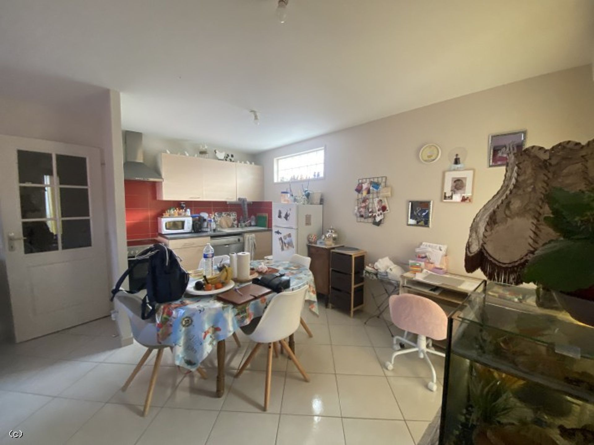 Condominium in Ruffec, Nouvelle-Aquitaine 11393701