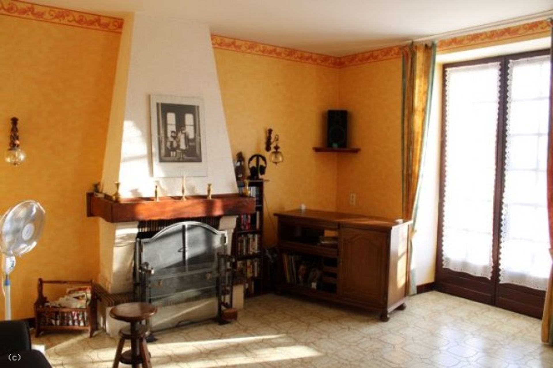 Hus i Aunac-sur-Charente, Nouvelle-Aquitaine 11393718