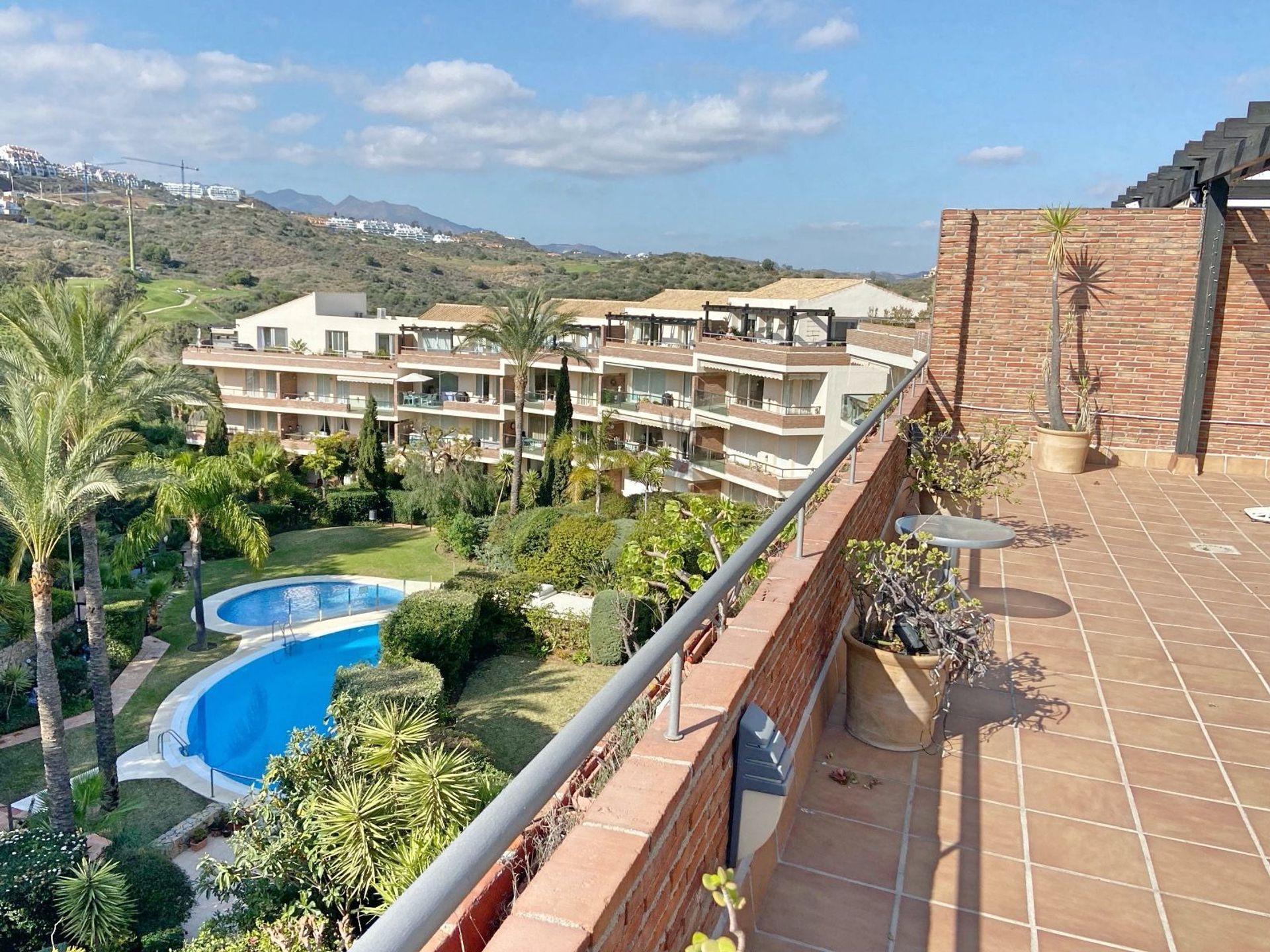 rumah dalam Urbanización Riviera Sol, Andalucía 11394154