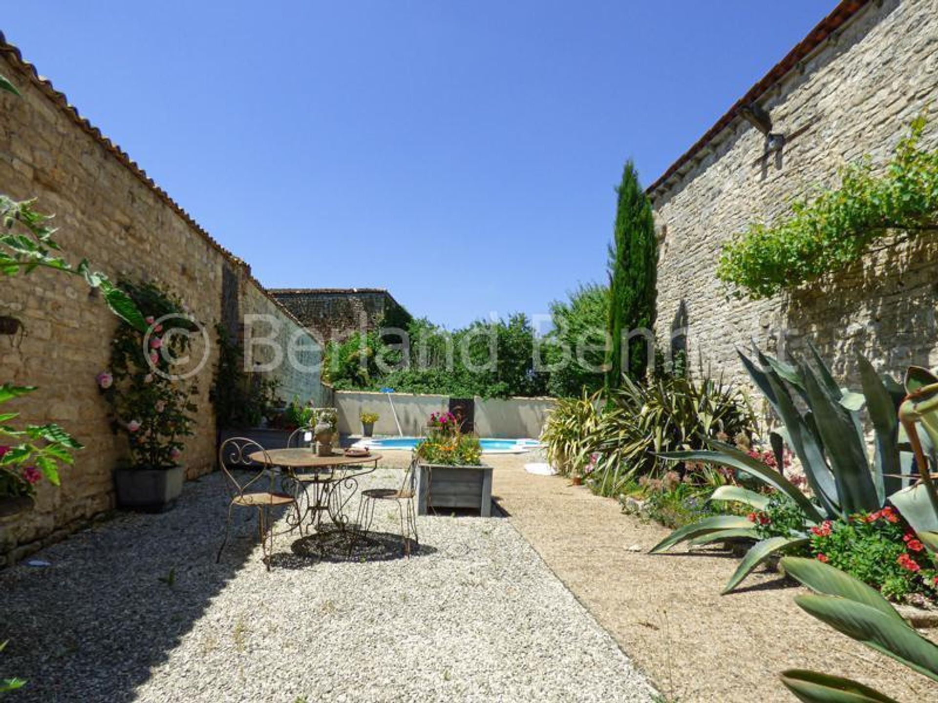 casa no Sauzé-Vaussais, Nouvelle-Aquitaine 11394429