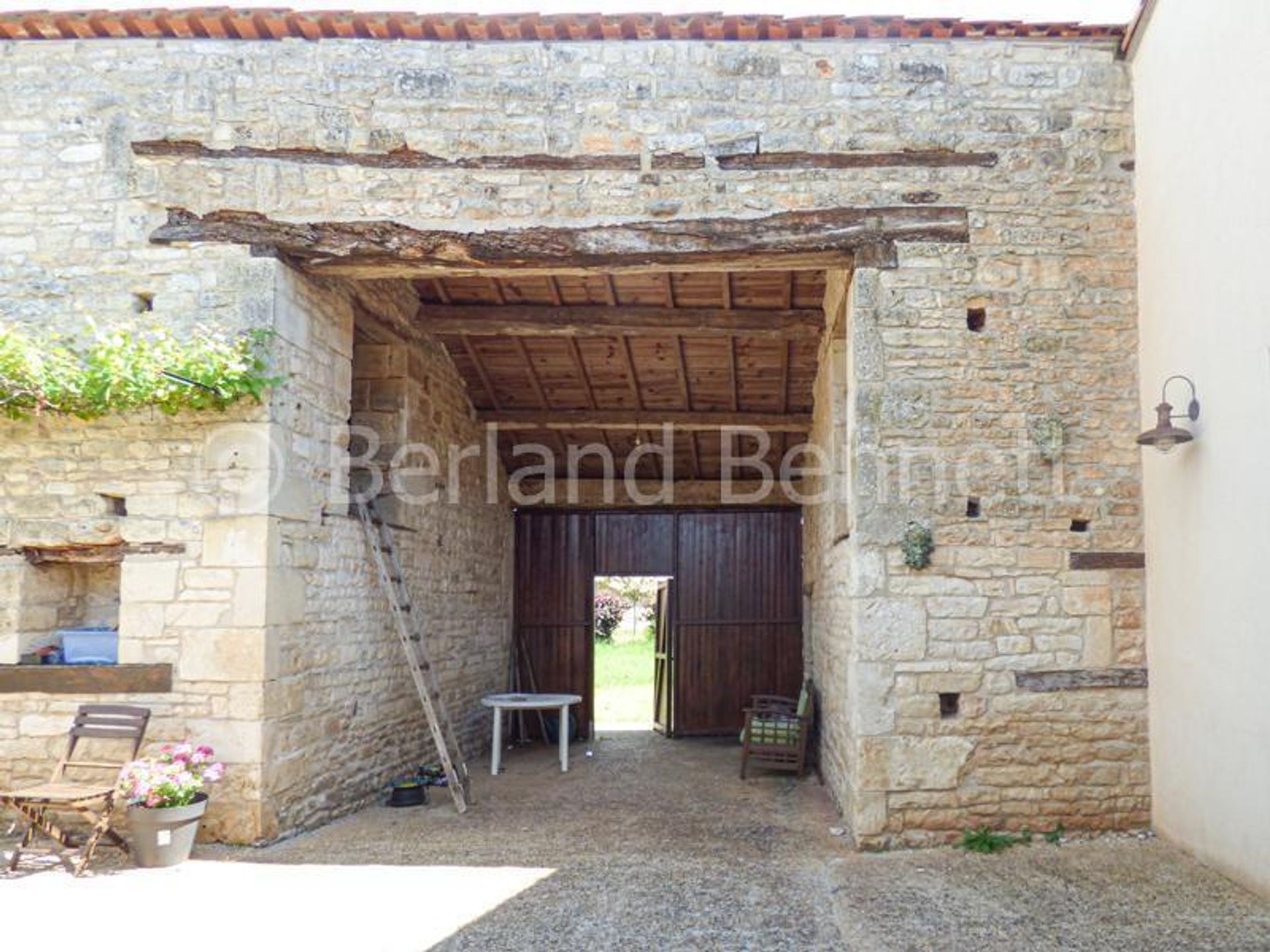 casa no Sauzé-Vaussais, Nouvelle-Aquitaine 11394429