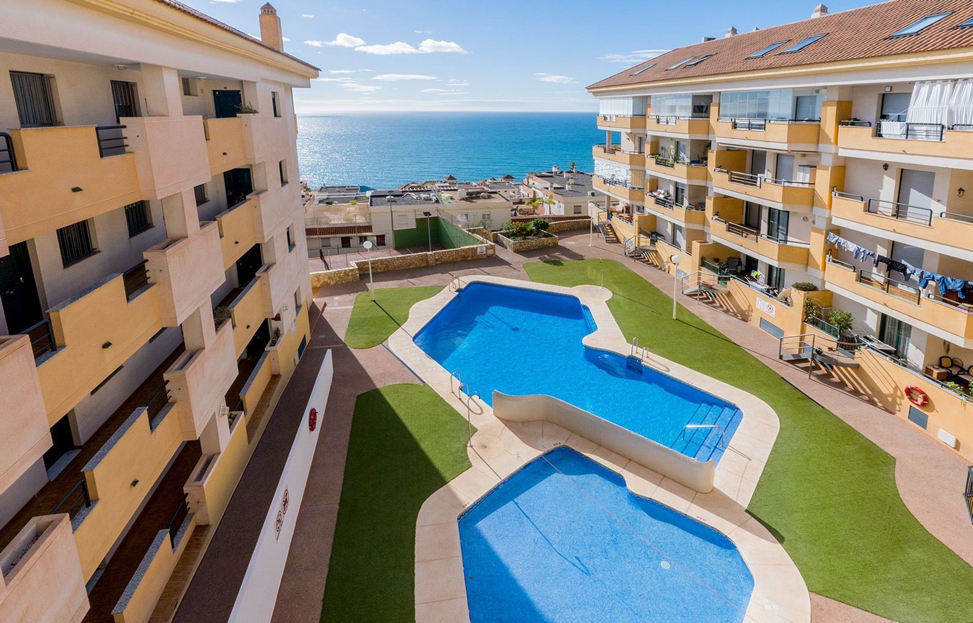 Кондоминиум в Benalmádena, Andalucía 11394494