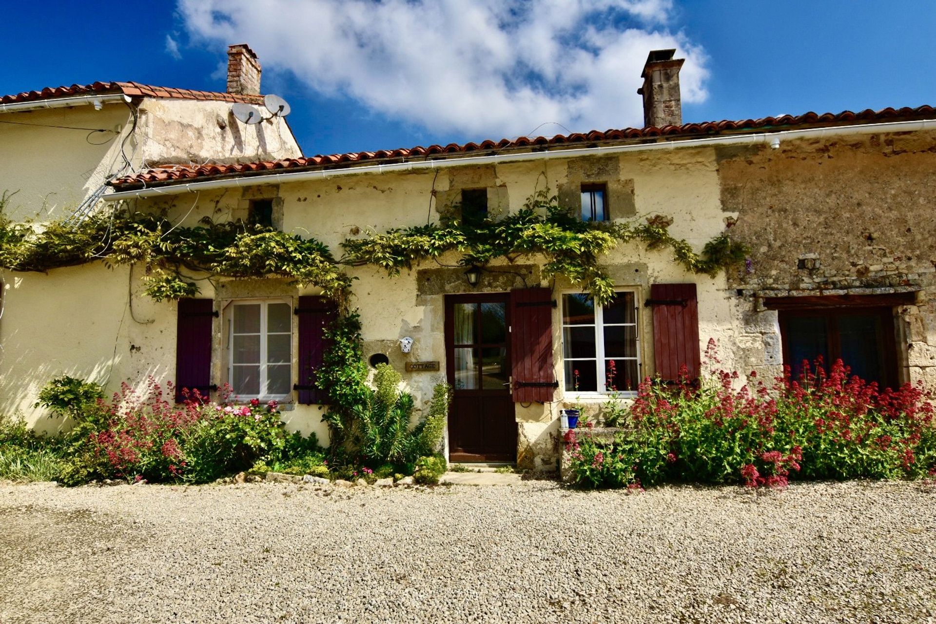 Muu sisään La Chapelle-Pouilloux, Nouvelle-Aquitaine 11394595