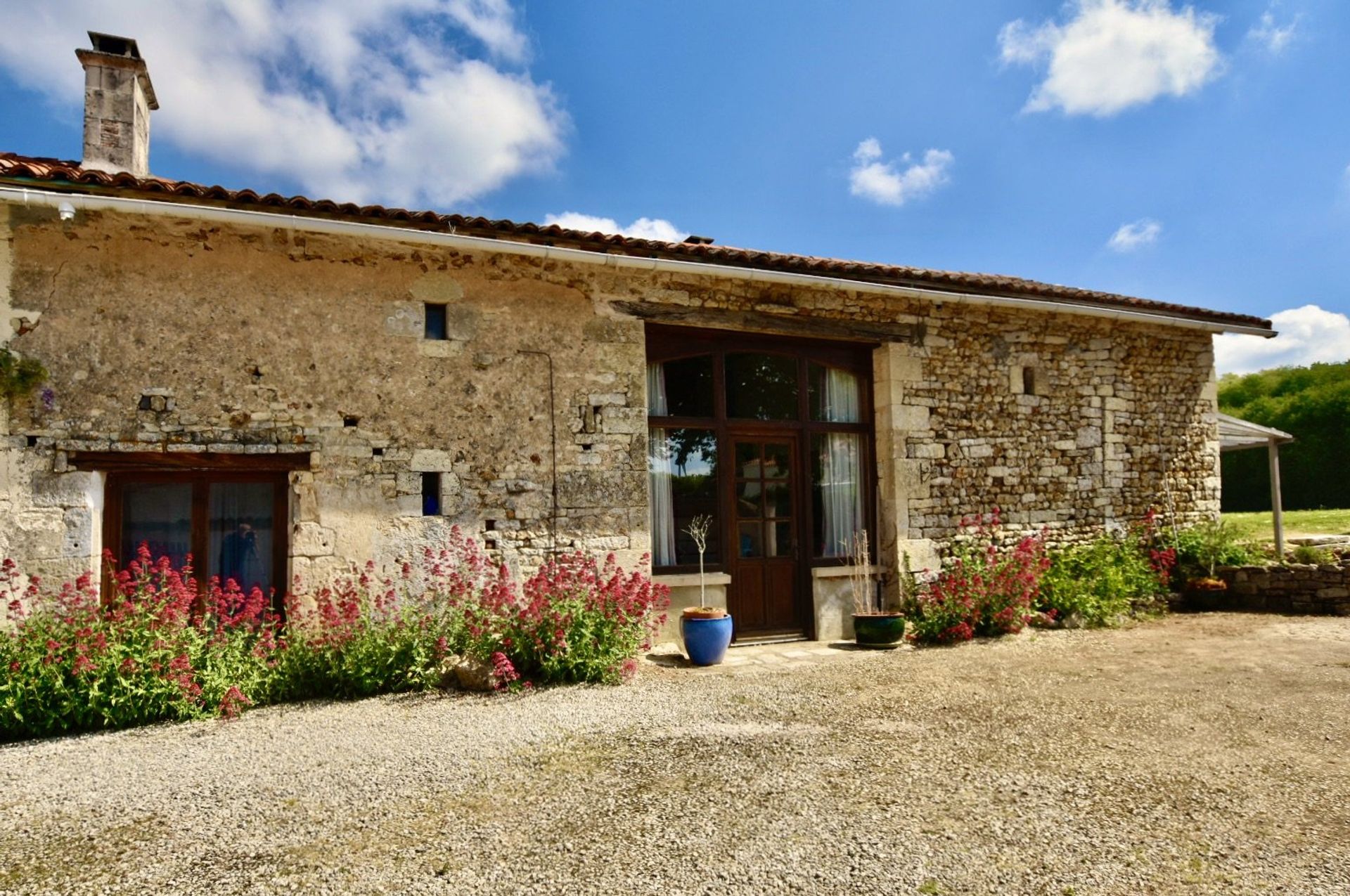 Muu sisään La Chapelle-Pouilloux, Nouvelle-Aquitaine 11394595