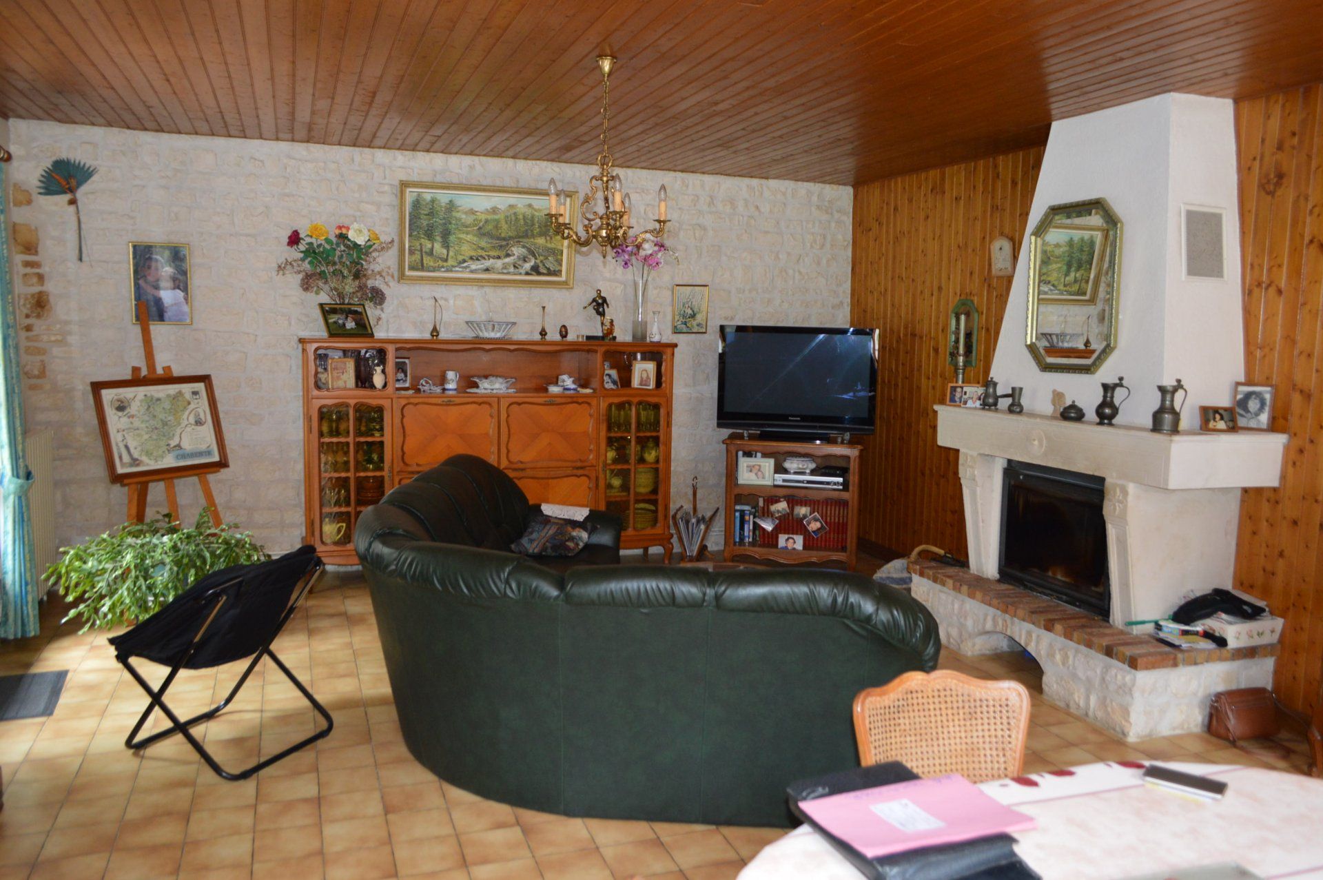 Huis in Ruffec, Nouvelle-Aquitaine 11394641