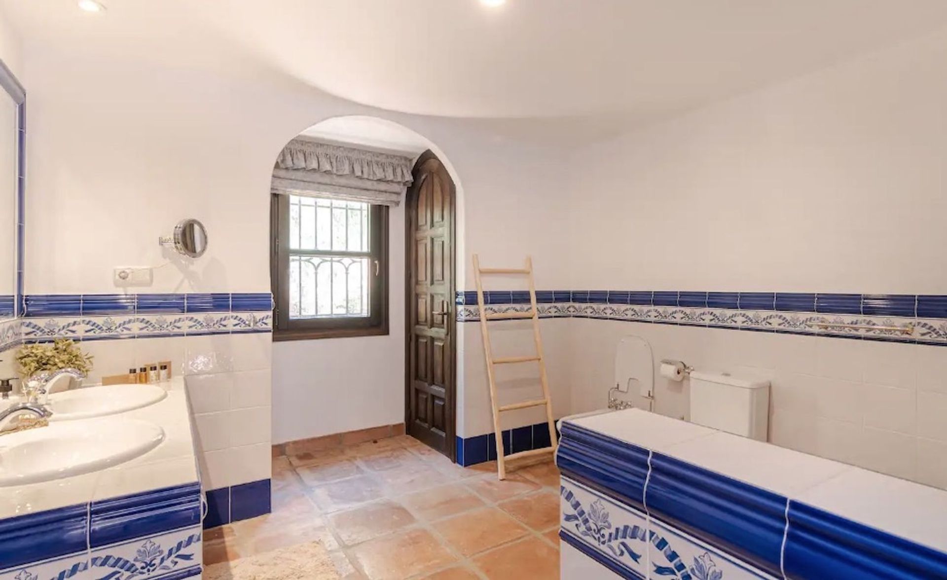 House in El Madroñal, Andalucía 11394662