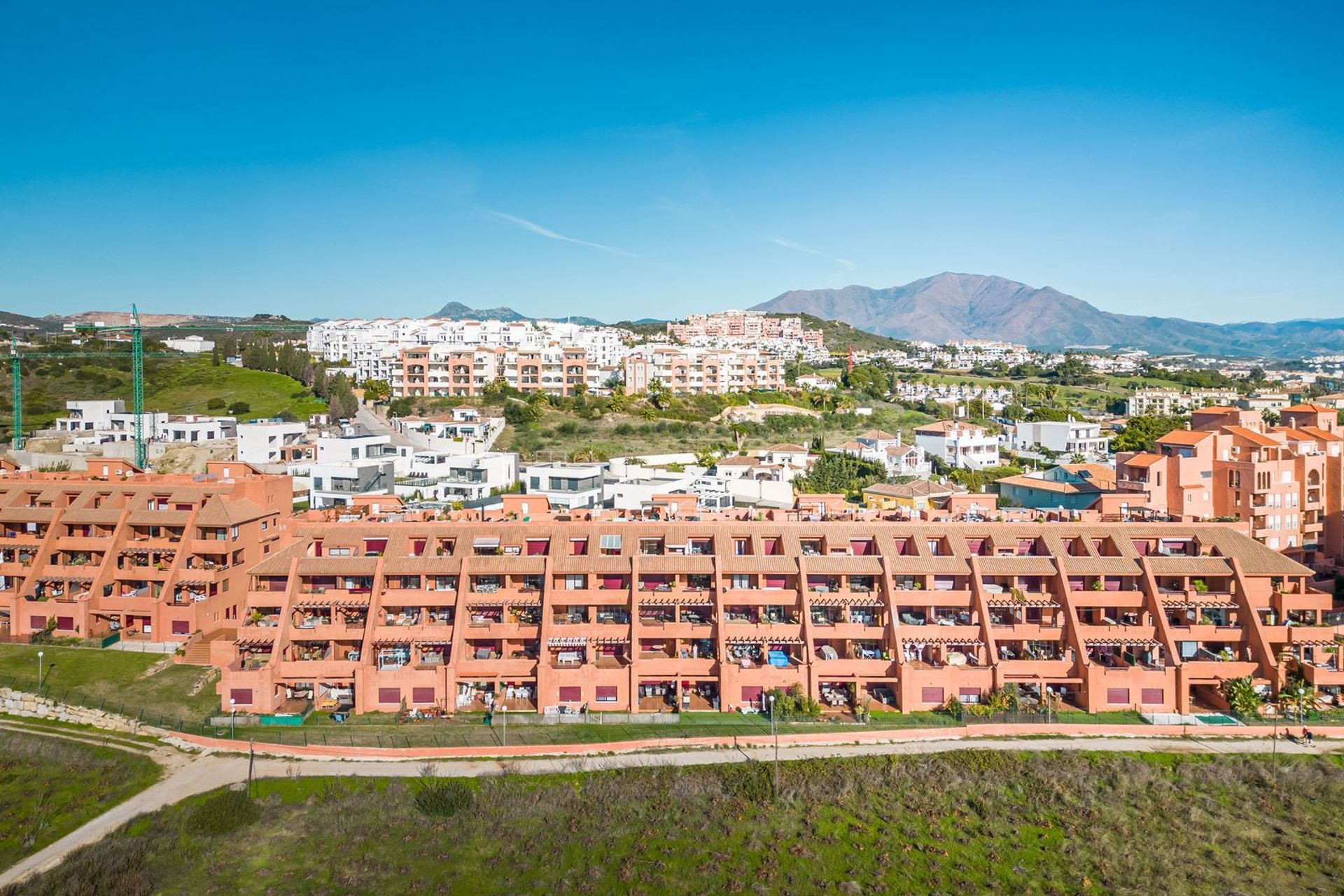 House in Puerto de la Duquesa, Andalusia 11394688