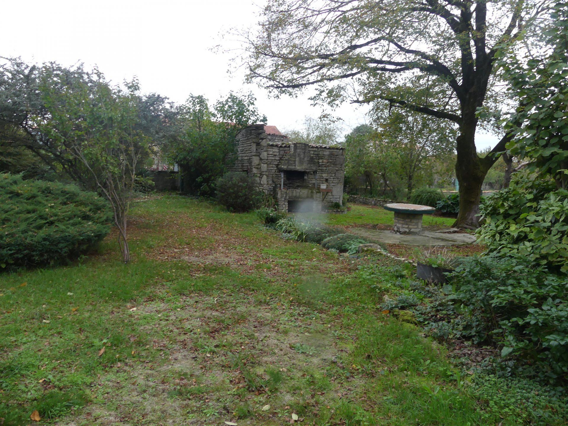 Rumah di Loubille, Nouvelle-Aquitaine 11394739