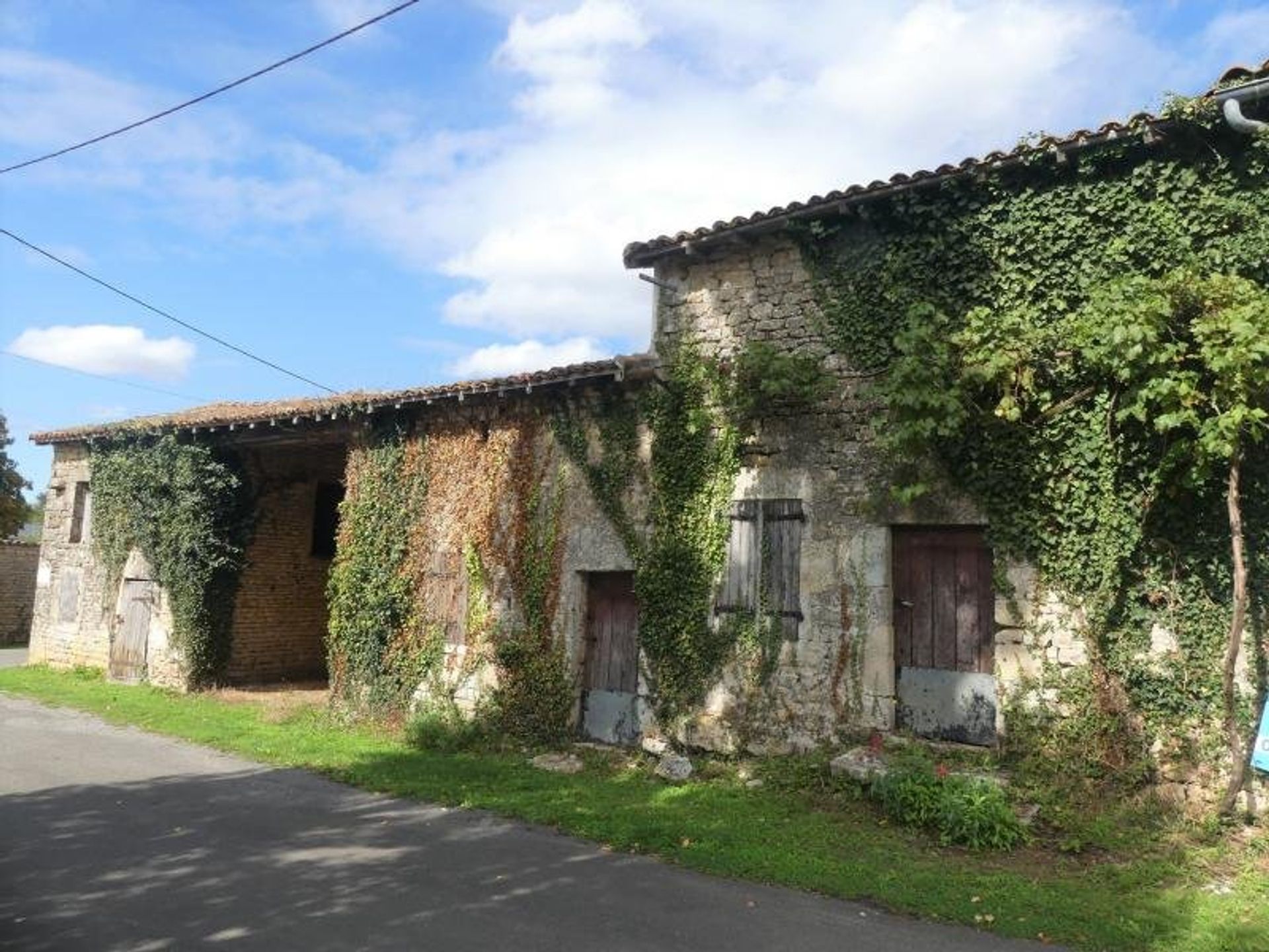 Otro en Melleran, Nouvelle-Aquitaine 11394749