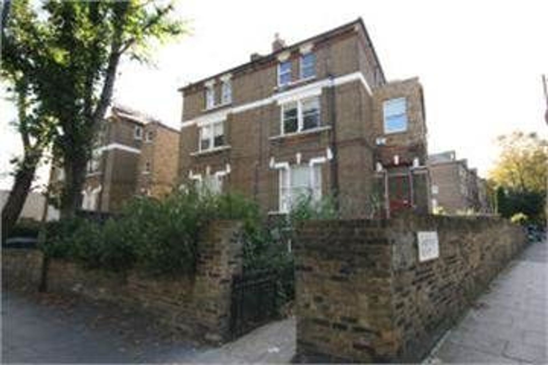 Condominium in Islington, Islington 11394835