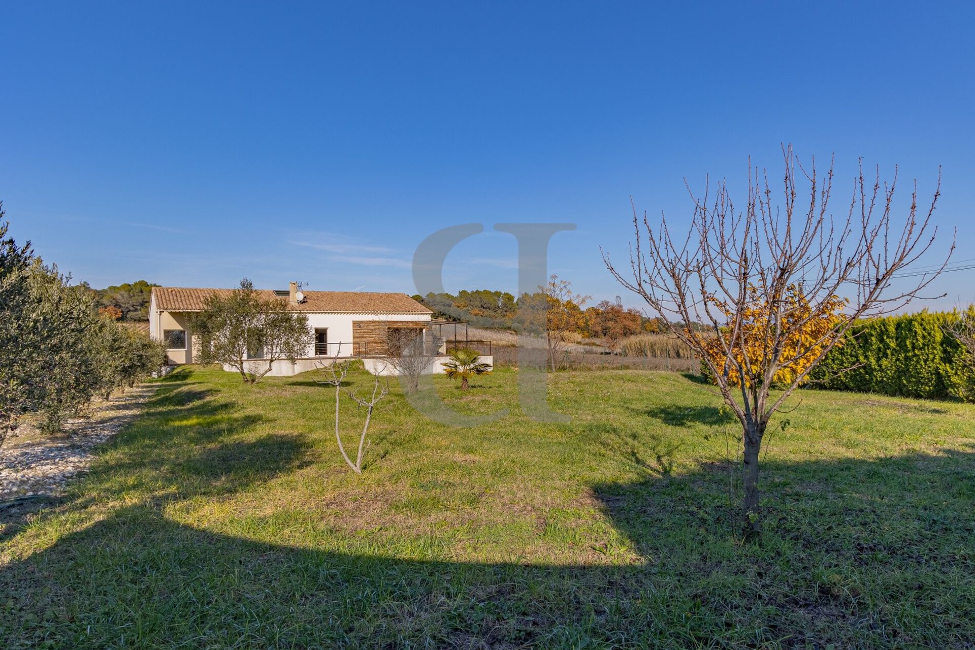 casa en Sainte-Cécile-les-Vignes, Provence-Alpes-Côte d'Azur 11395789