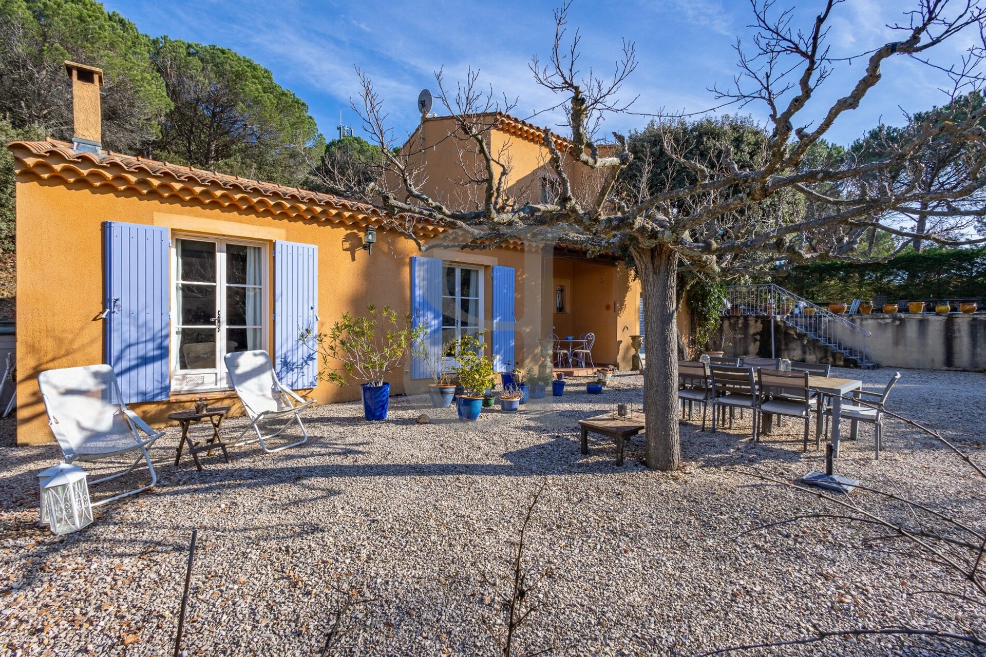 Casa nel Sainte-Cécile-les-Vignes, Provence-Alpes-Côte d'Azur 11395797