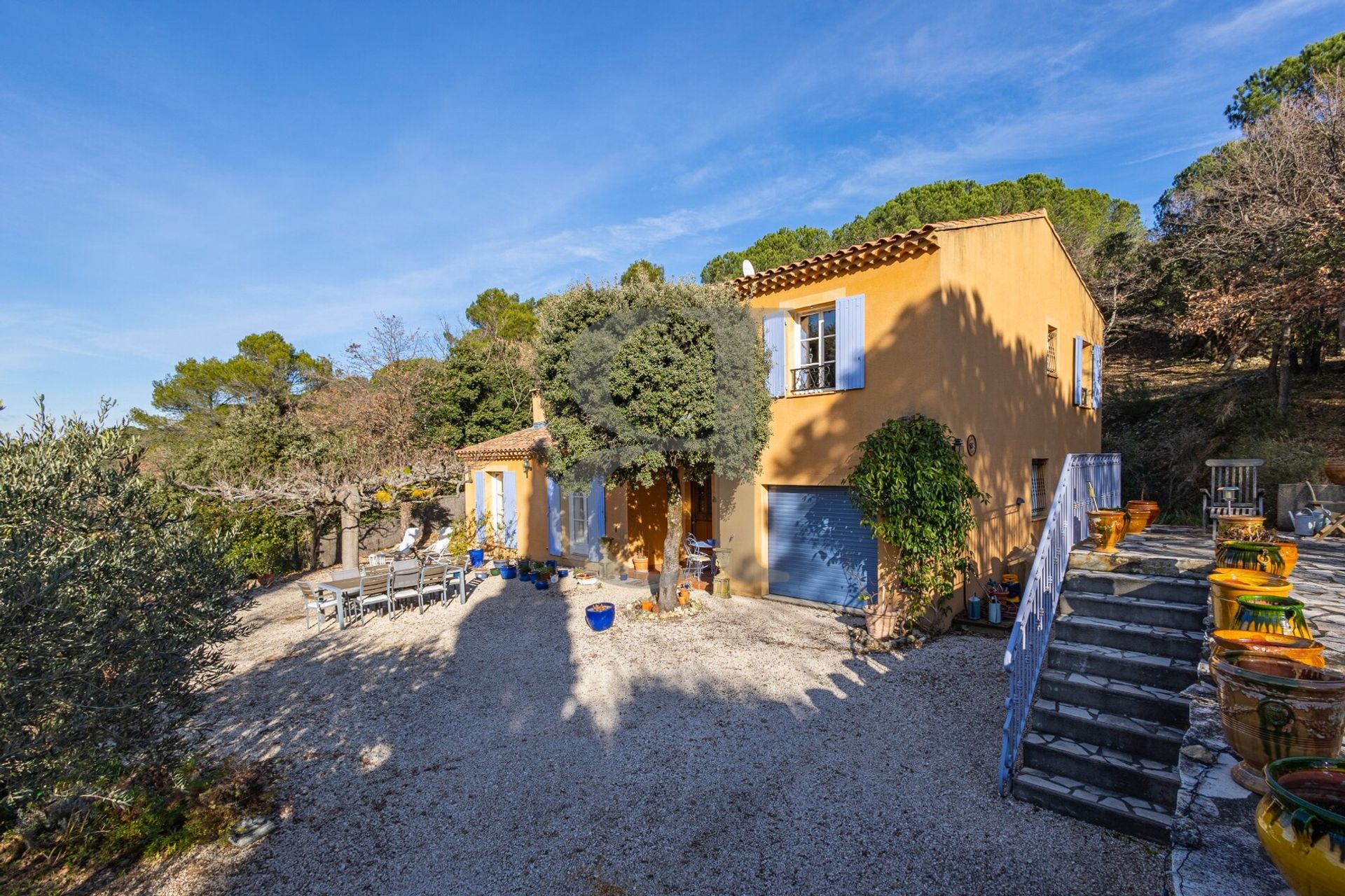 casa en Sainte-Cécile-les-Vignes, Provence-Alpes-Côte d'Azur 11395797