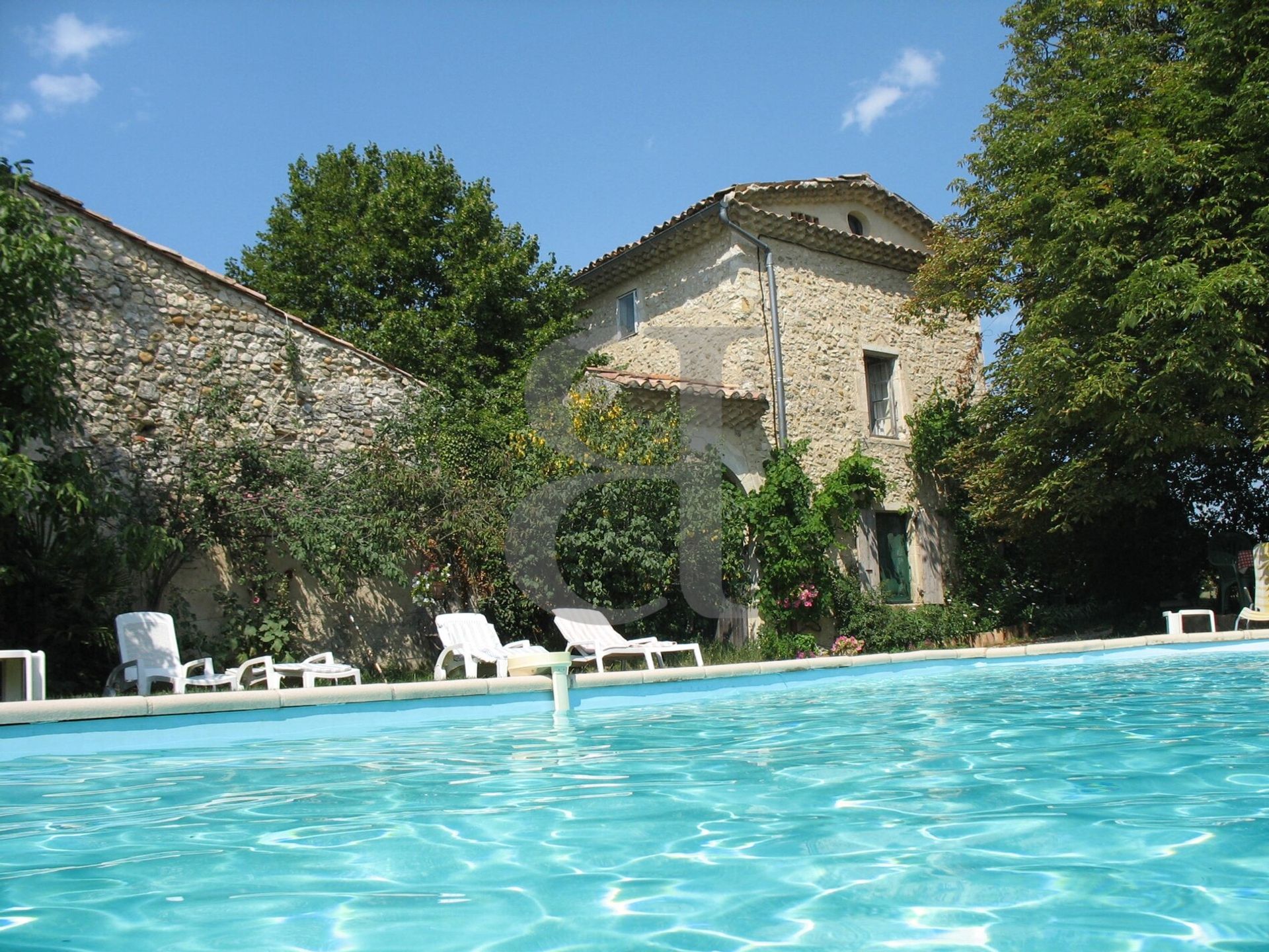 Hus i Montélimar, Auvergne-Rhône-Alpes 11395807