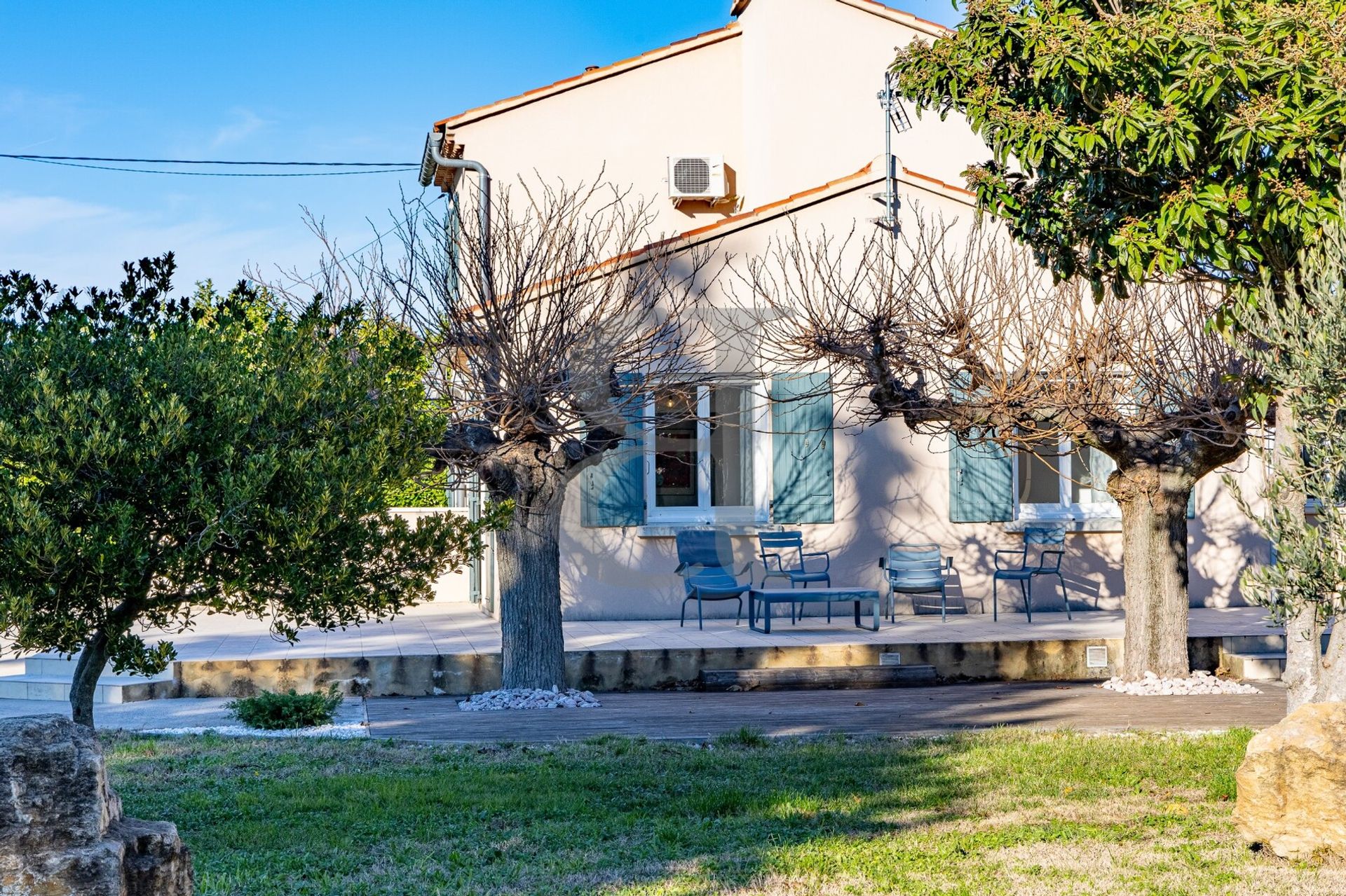 casa no Jonquières, Provence-Alpes-Côte d'Azur 11395870